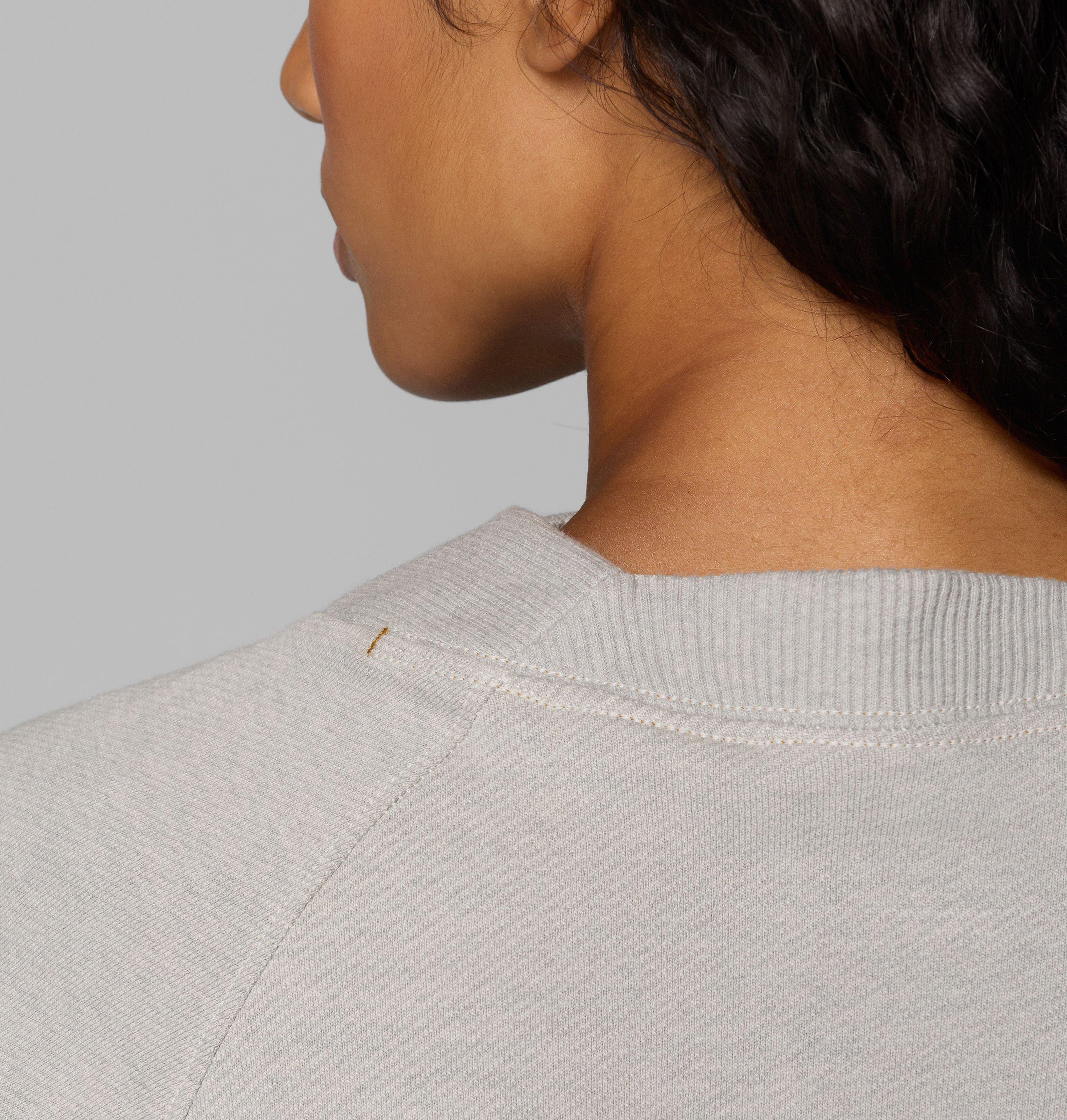 Women's High Cascades Crop French Terry Long Sleeve Shirt 9
