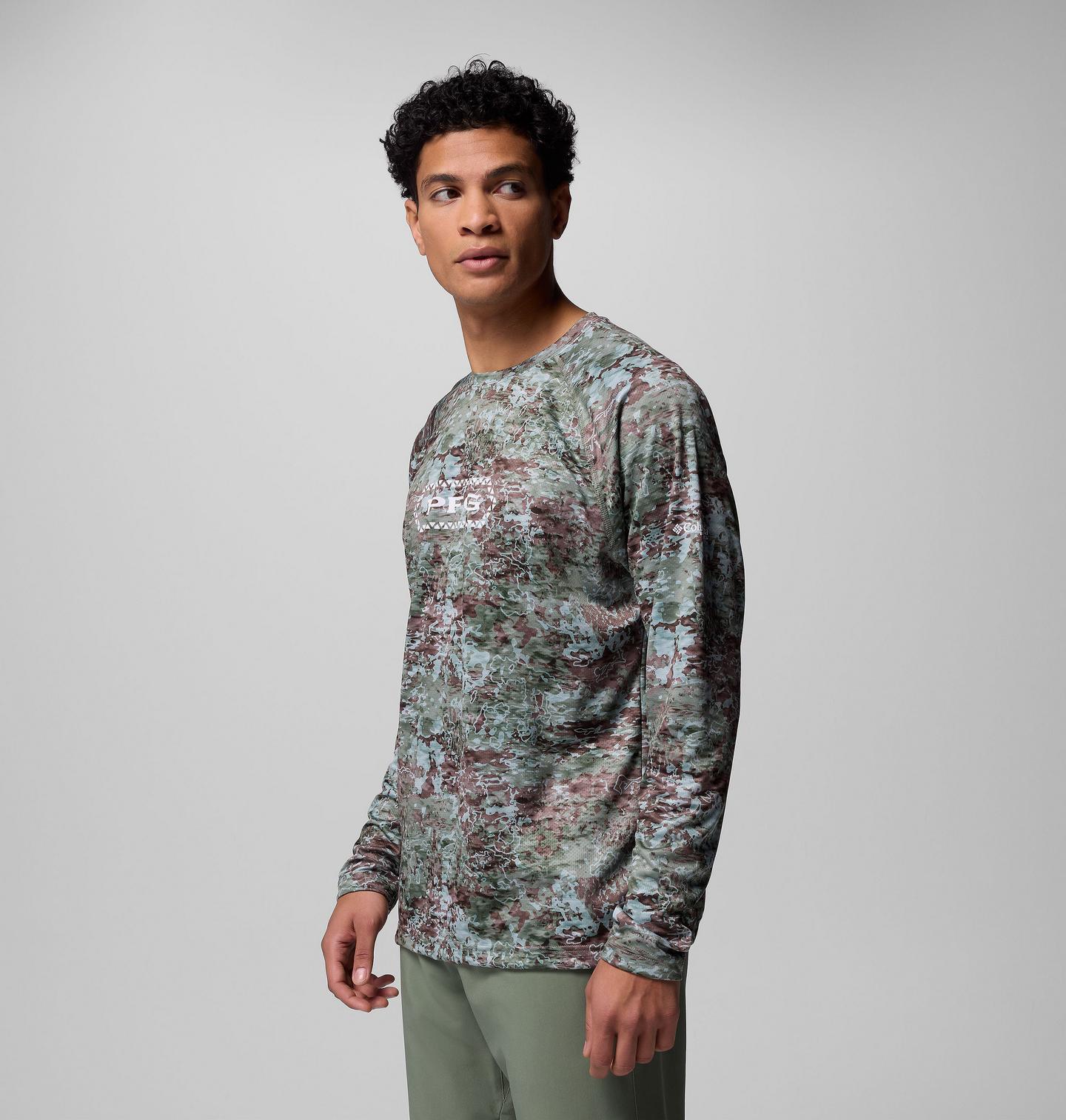 Мужская рубашка Columbia PFG Super Solar Stream Border Hex Long Sleeve, цвет: Кипарисовый — фото 3