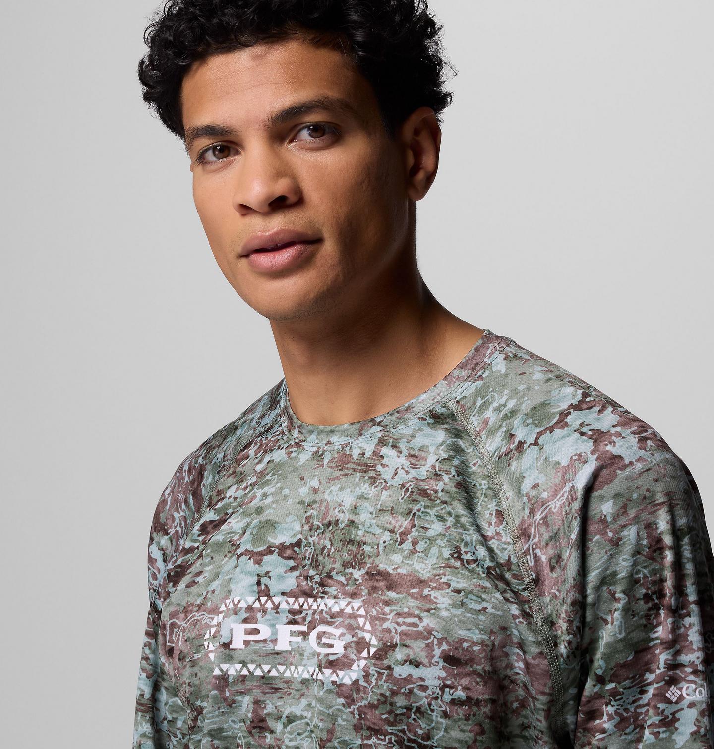 Мужская рубашка Columbia PFG Super Solar Stream Border Hex Long Sleeve, цвет: Кипарисовый — фото 4