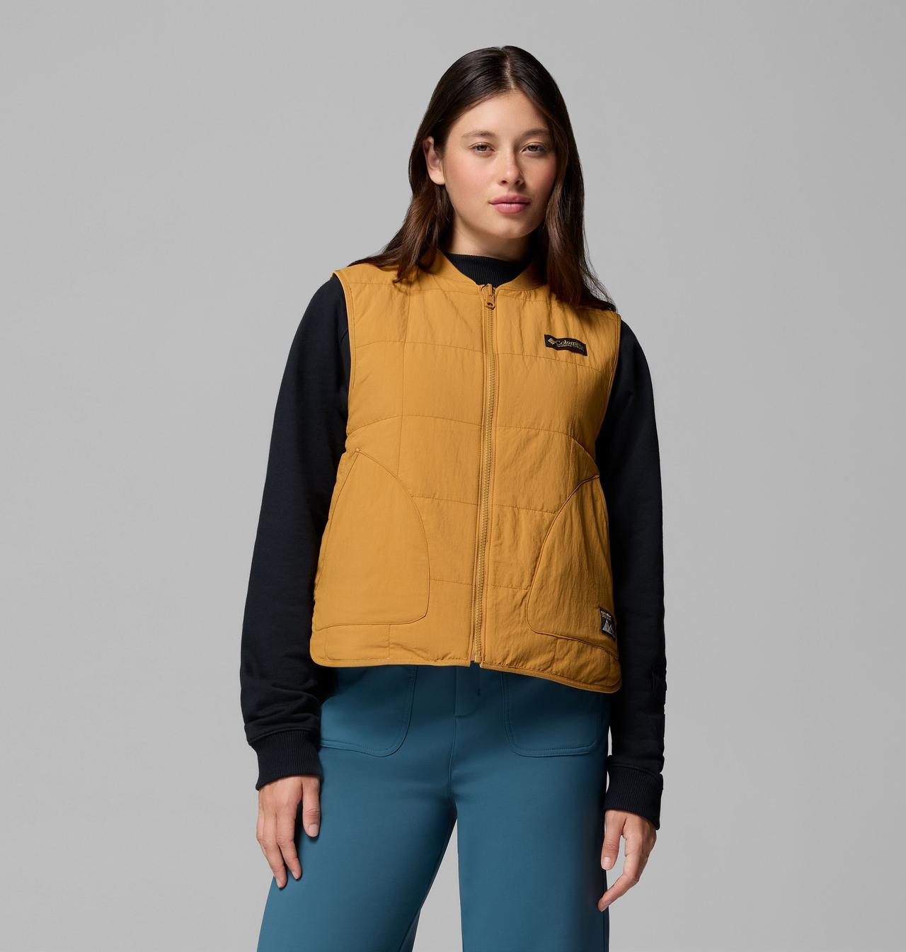 Women's High Cascades™ Reversible Vest | 779 | S 8