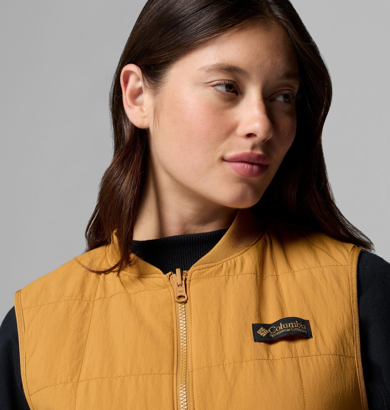 Women's High Cascades™ Reversible Vest | 779 | S 9