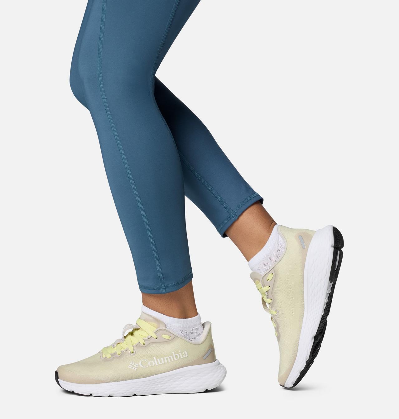 Women's Konos™ Featherweight™ Shoe - Wide | 775 | 9.5 10