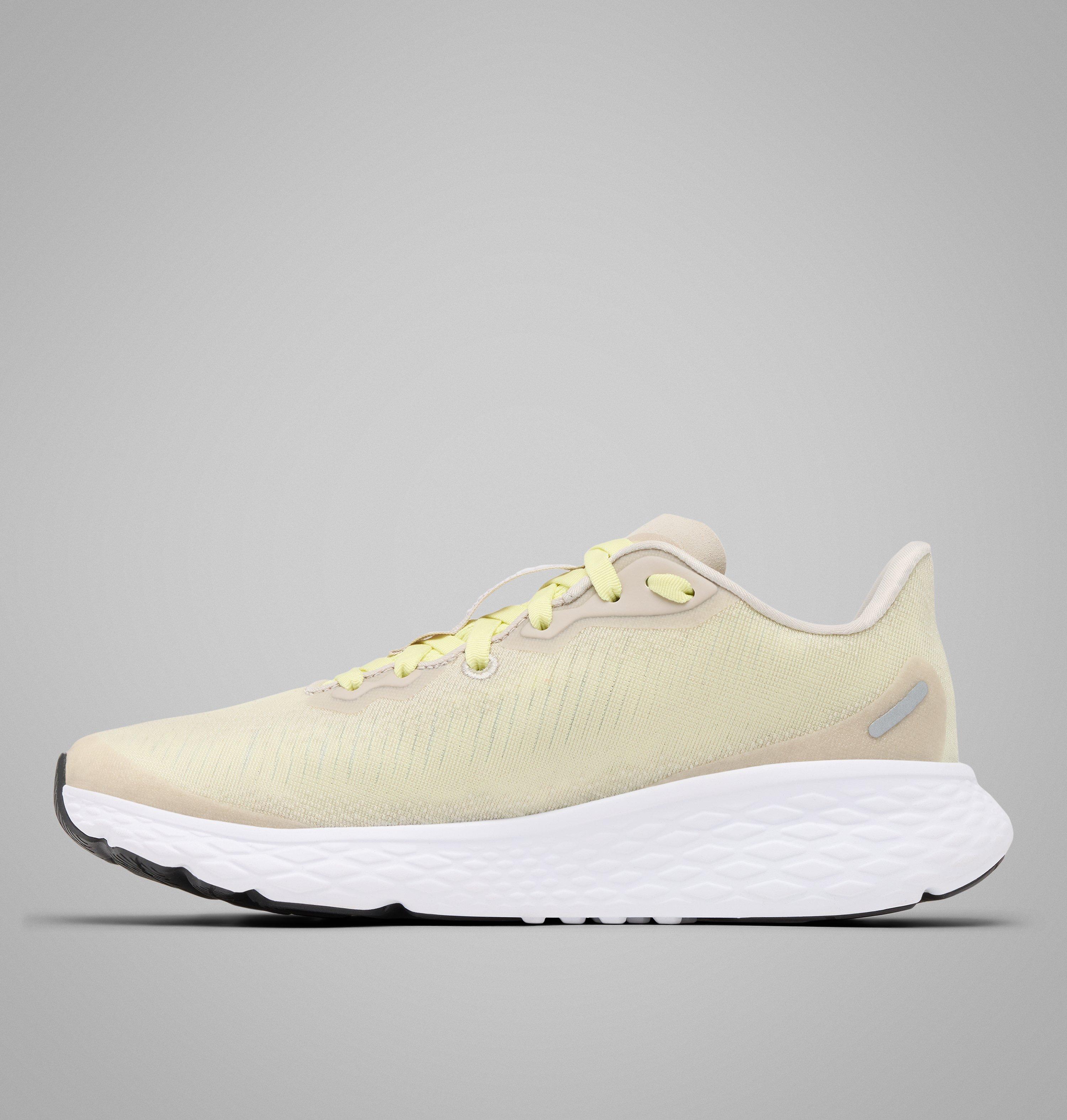 Women's Konos Featherweight Shoe - Wide 6