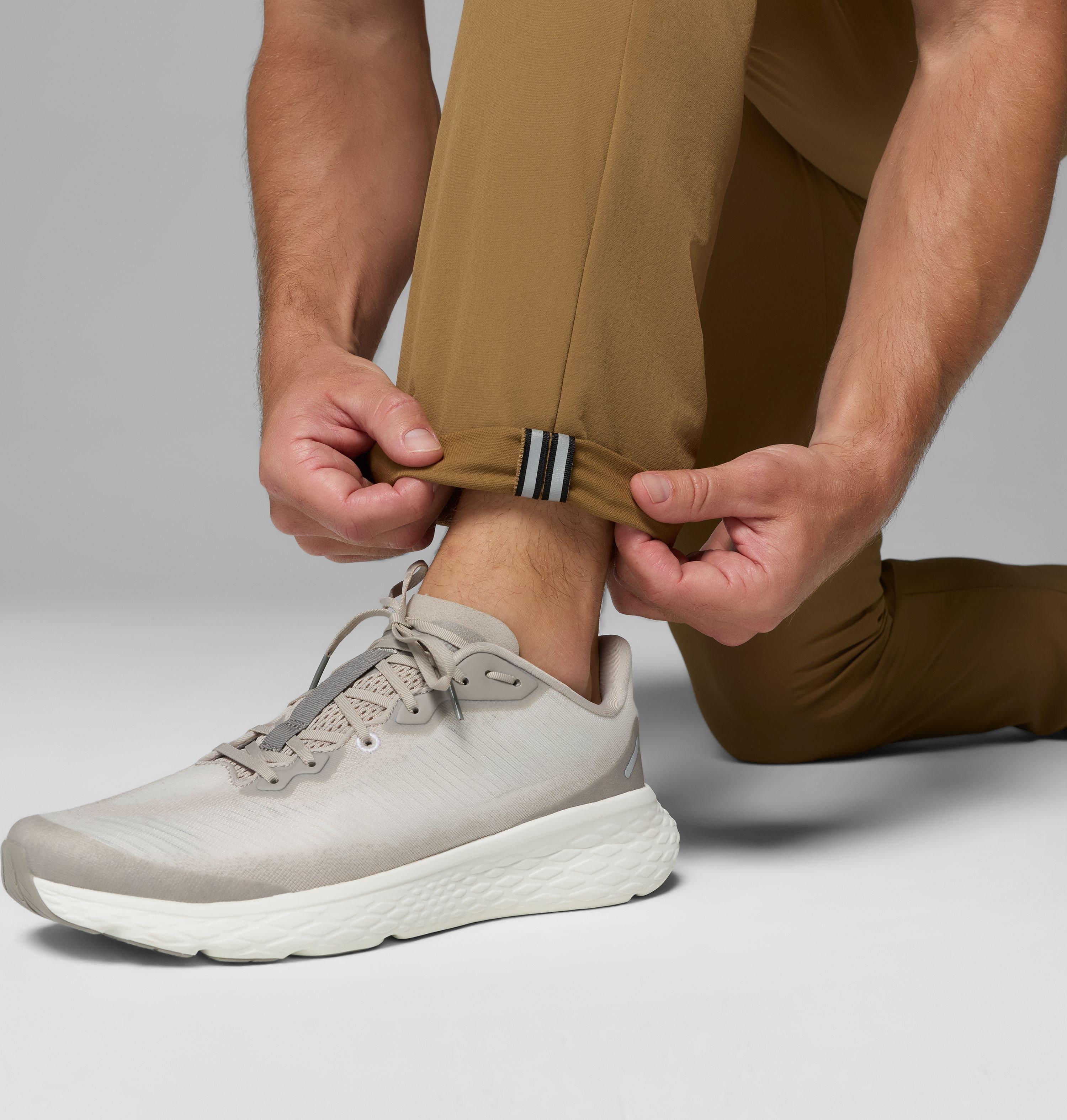 Men's ROC Tech Chino Pants | 257 | 33 | 30 8