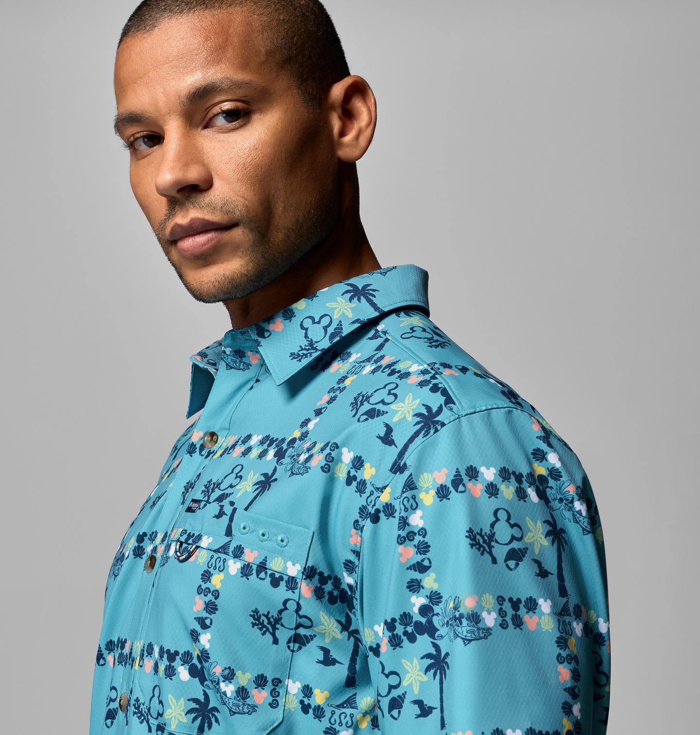Мужская рубашка Columbia CSC x Disney PFG Super Slack Tide™ Shirt, цвет: Винтажный синий — фото 3