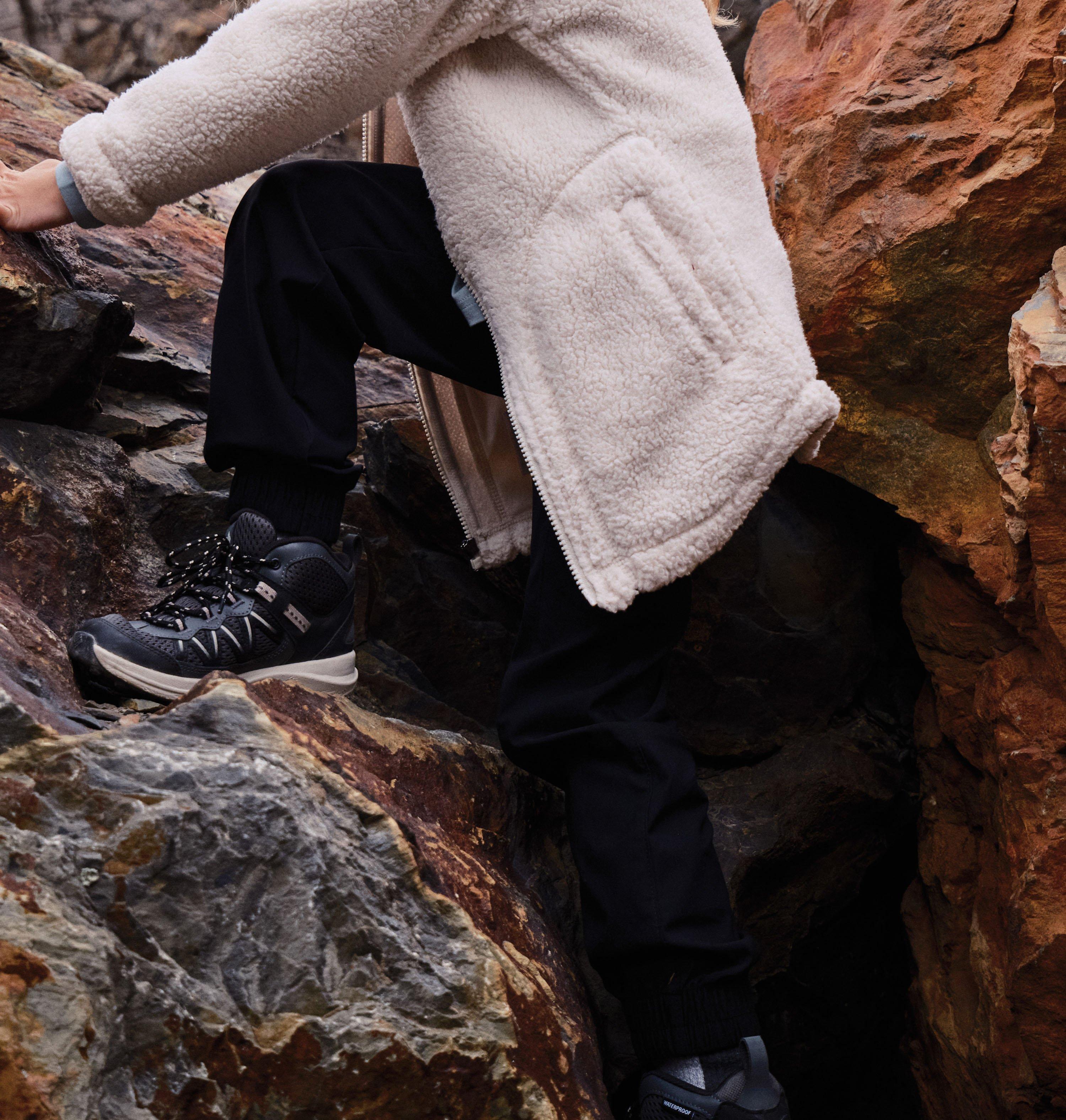 Girls' Leslie Falls Joggers | 010 | XXS 4