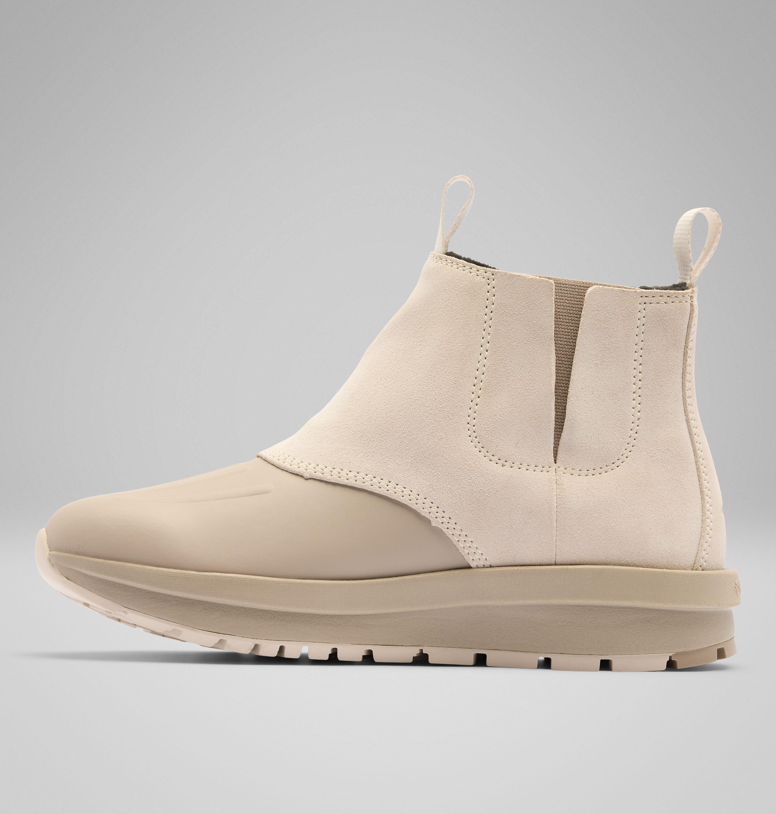 Women's Moritza Chelsea Shield Boot 6