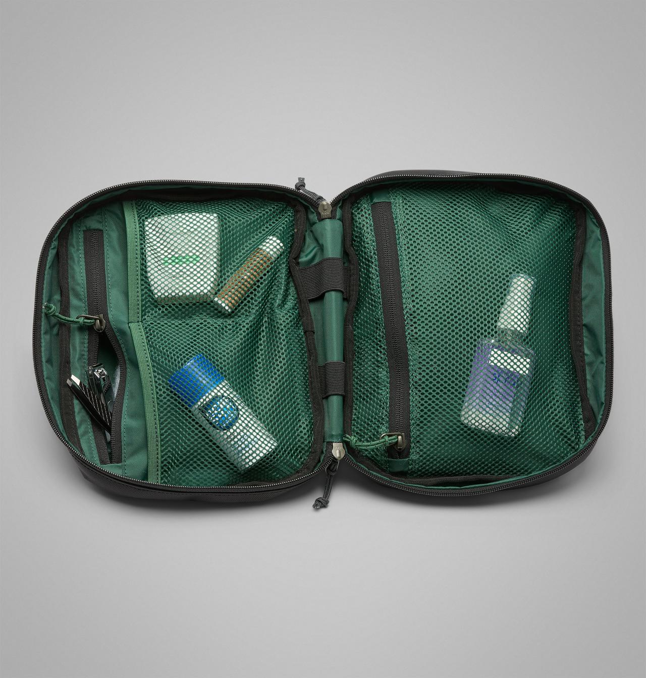 Landroamer™ Dopp Kit 7