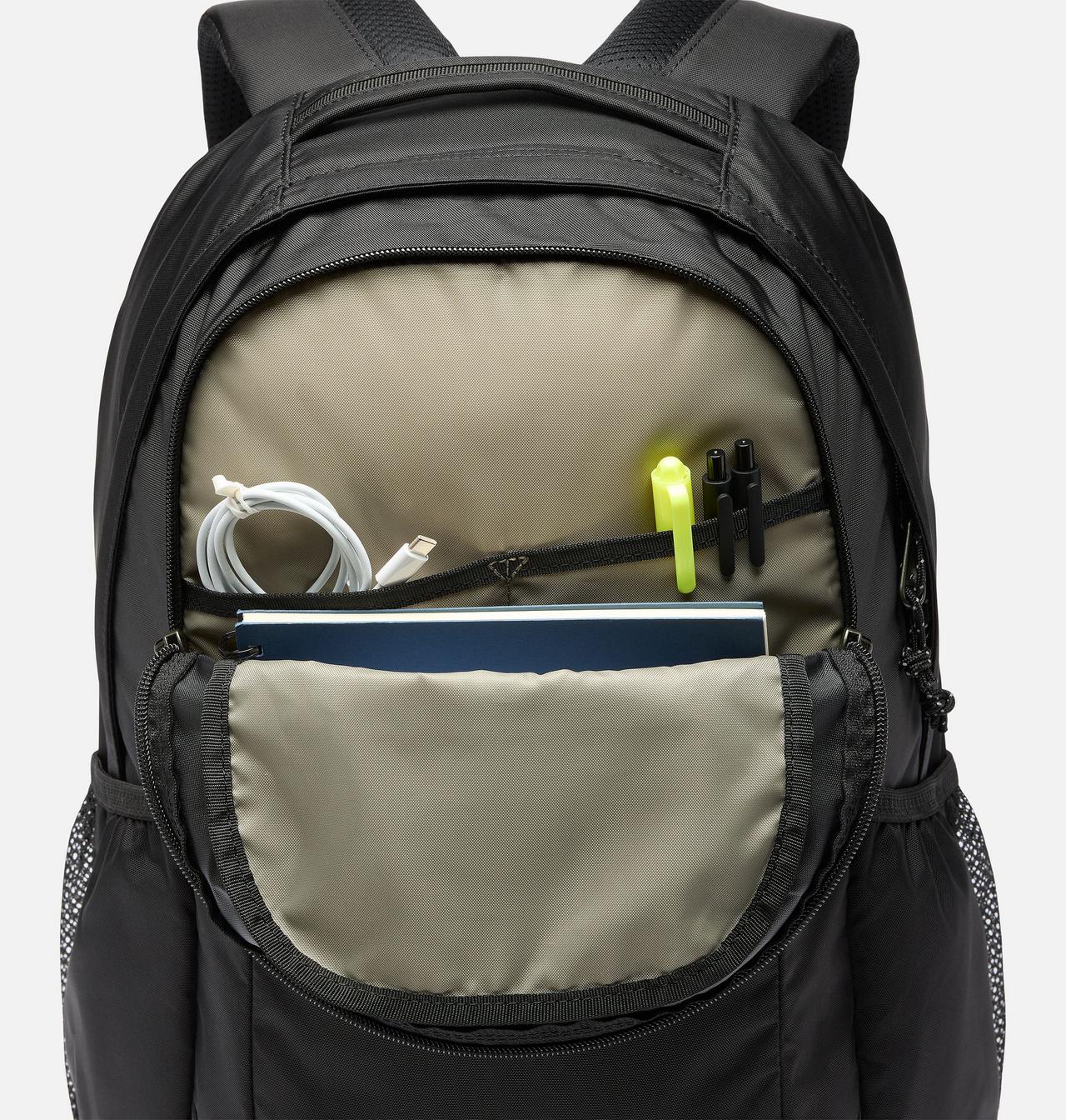 Manresa™ 25L Backpack 9