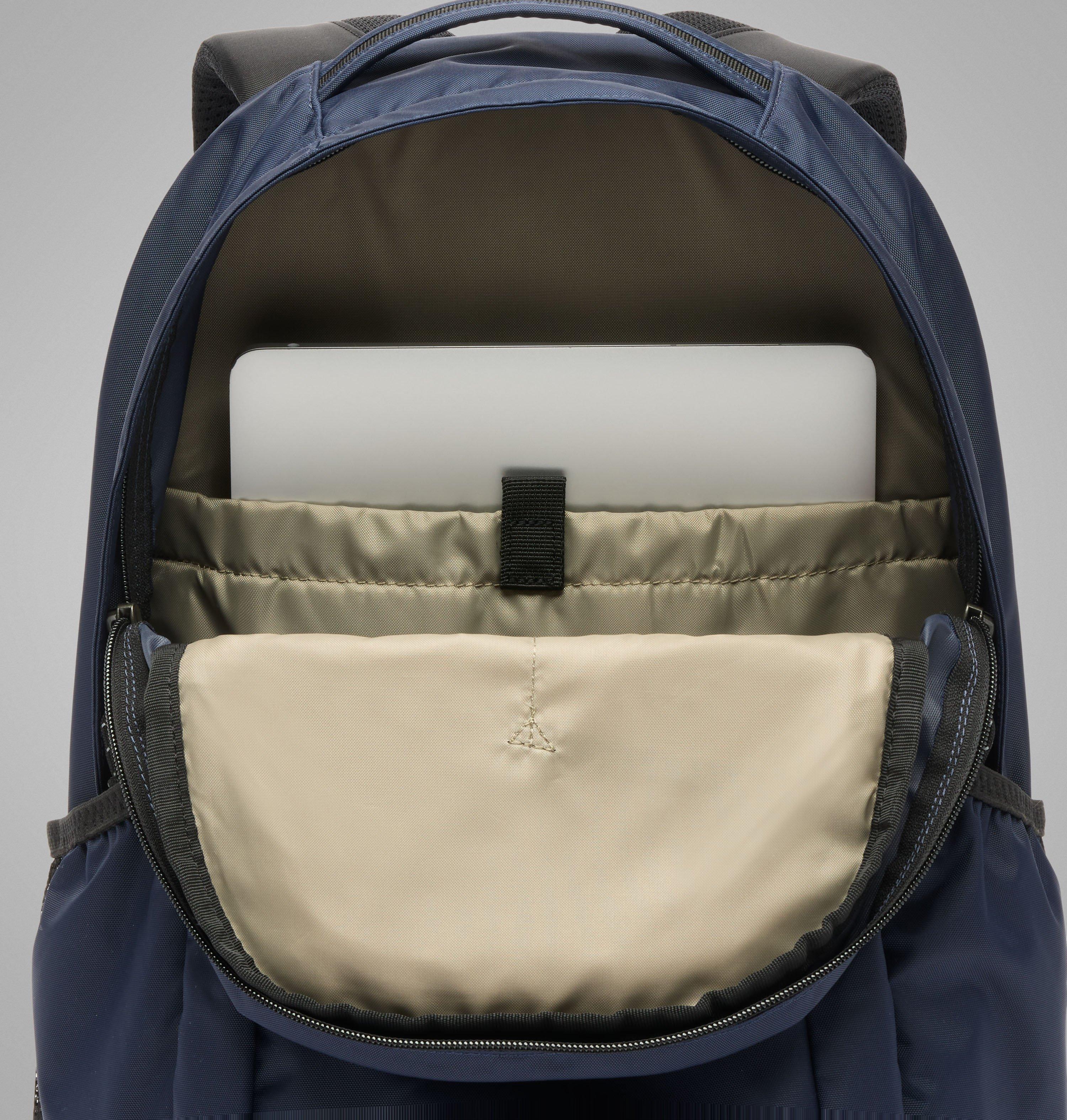 Manresa 25L Backpack 12
