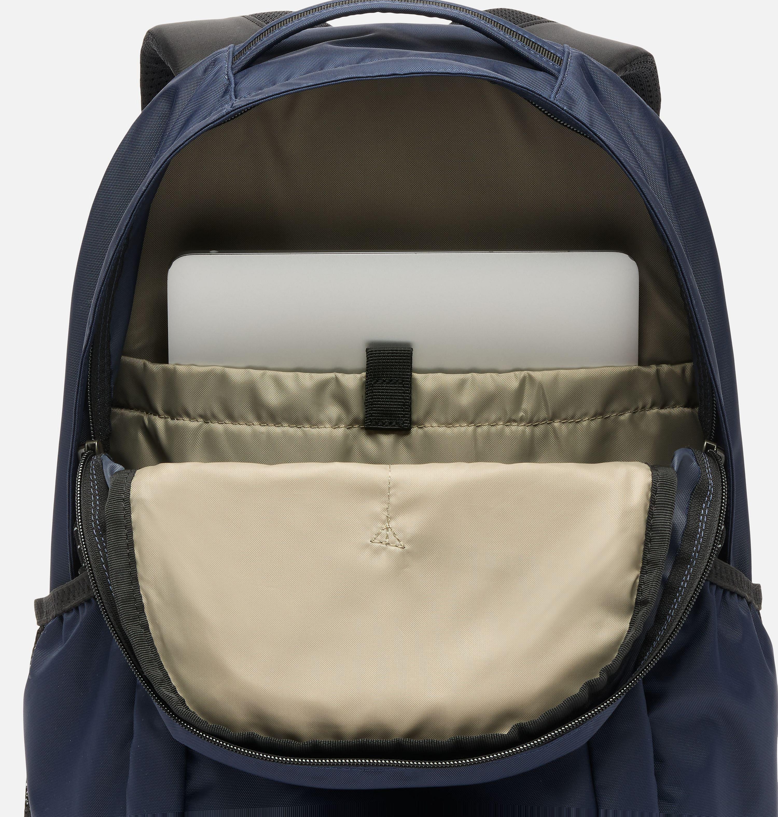 Manresa 25L Backpack 9