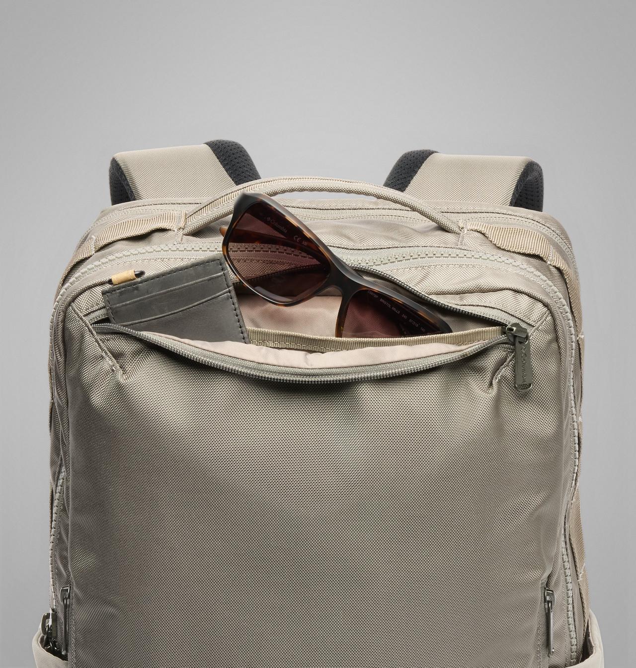 Unisex Star Range Square 23L Backpack Medium |