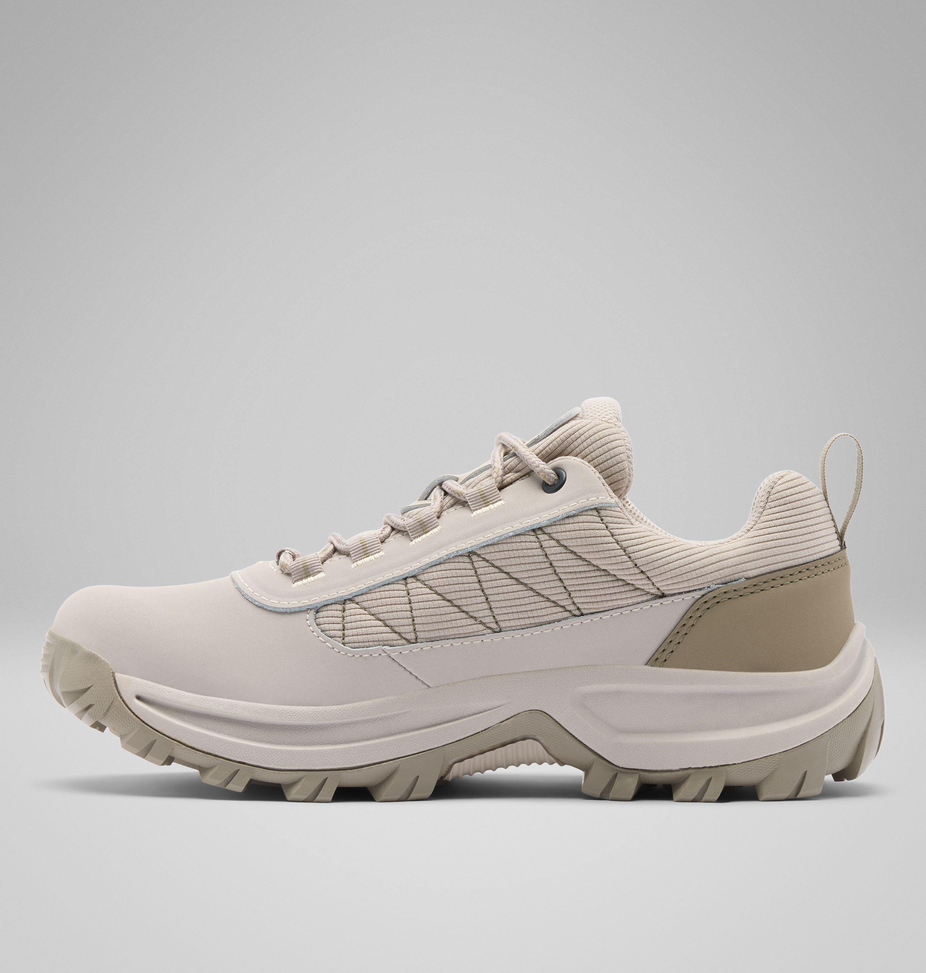 Women's Transverse Hike Low WP Shoe | 096 | 6 6