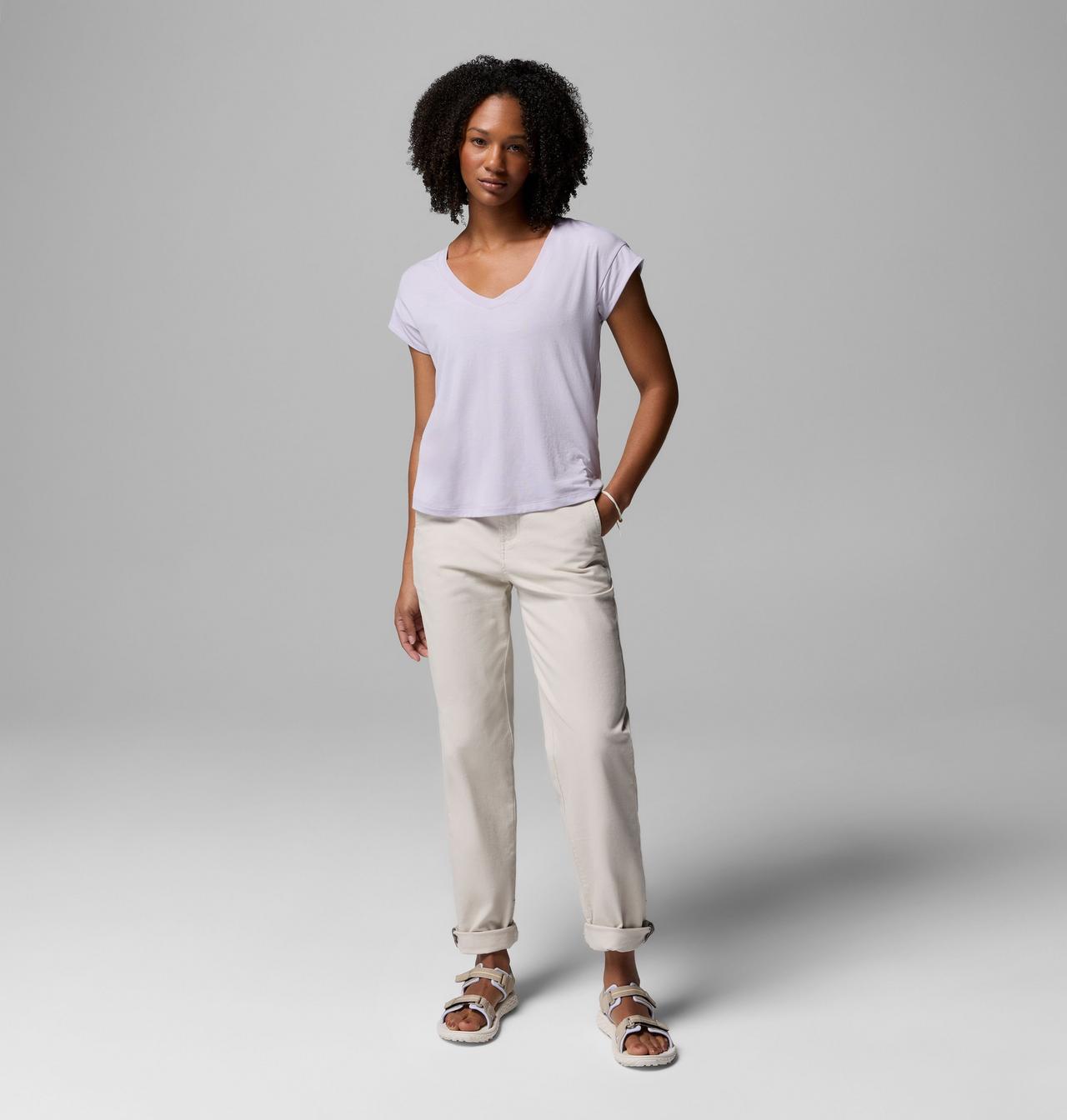 Daniela Falls™ V-Neck SS Tee | 551 | M 2