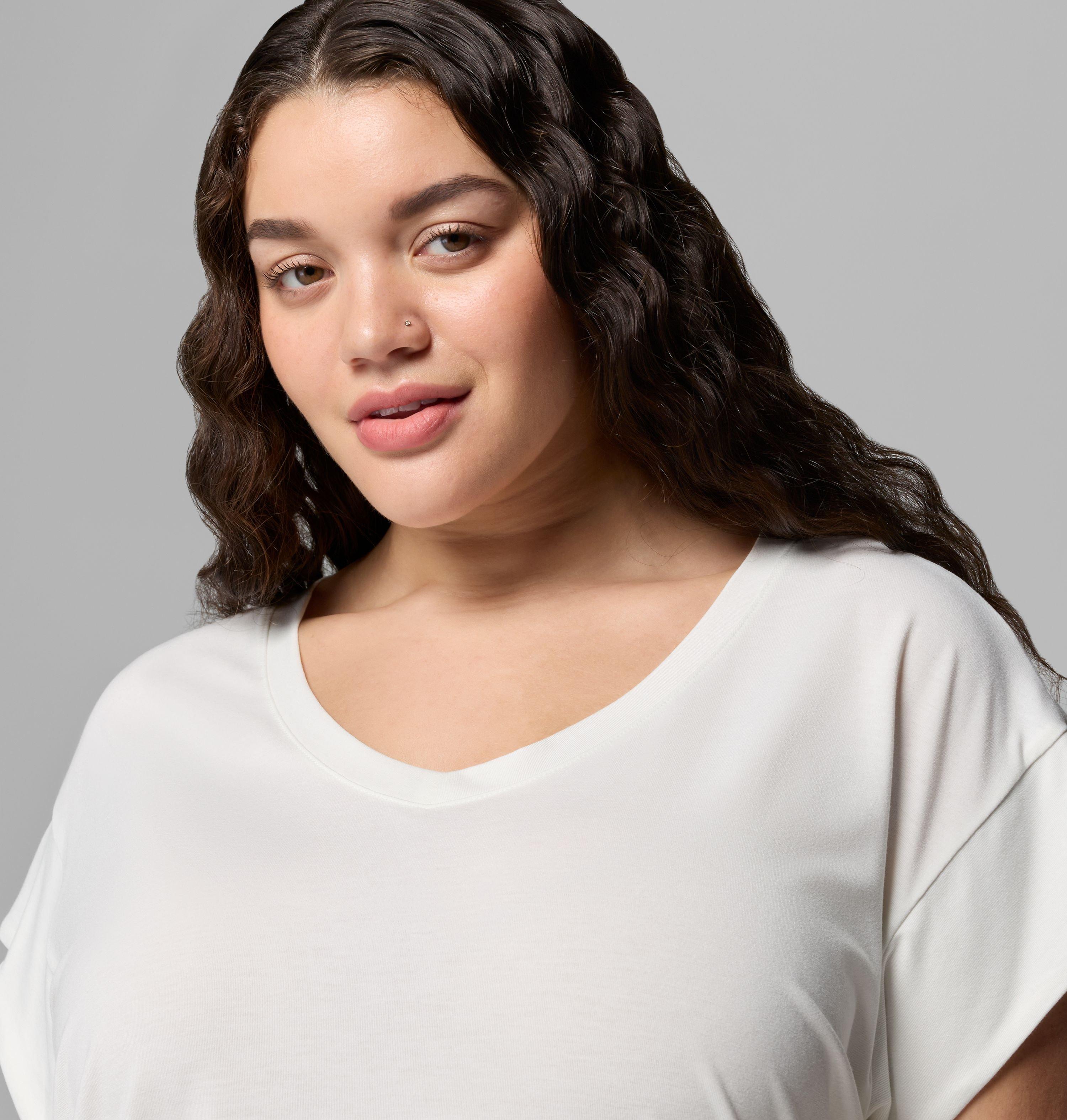 Women's Daniela Falls V-Neck Short Sleeve Tee - Plus Size | 125 | 1X 5