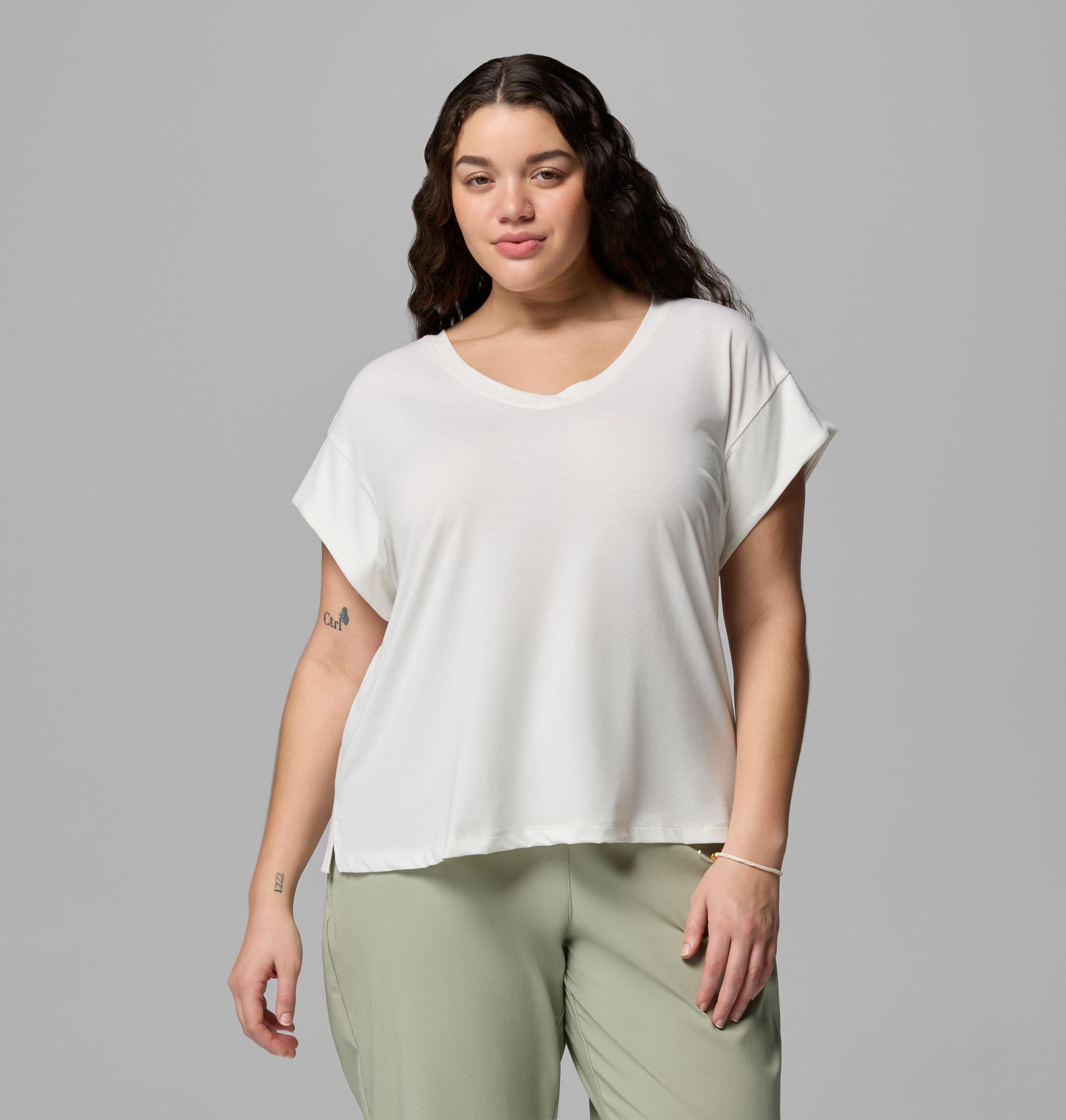 Women's Daniela Falls V-Neck Short Sleeve Tee - Plus Size | 125 | 1X 1