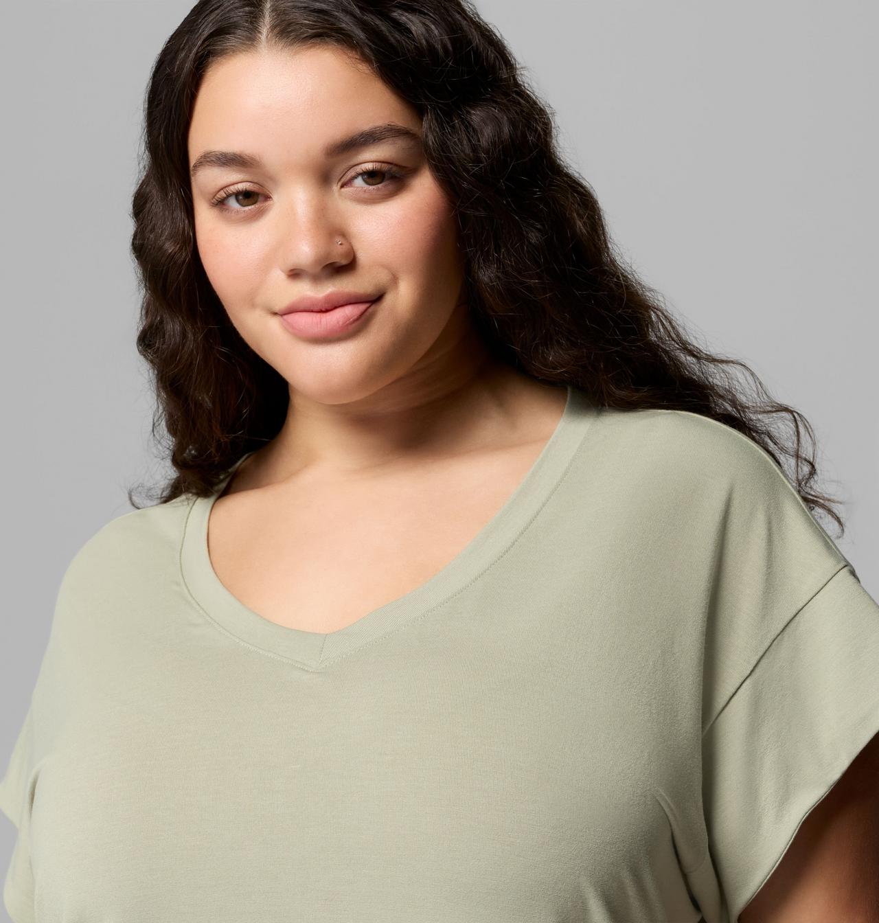 Women's Daniela Falls V-Neck Short Sleeve Tee - Plus Size 5