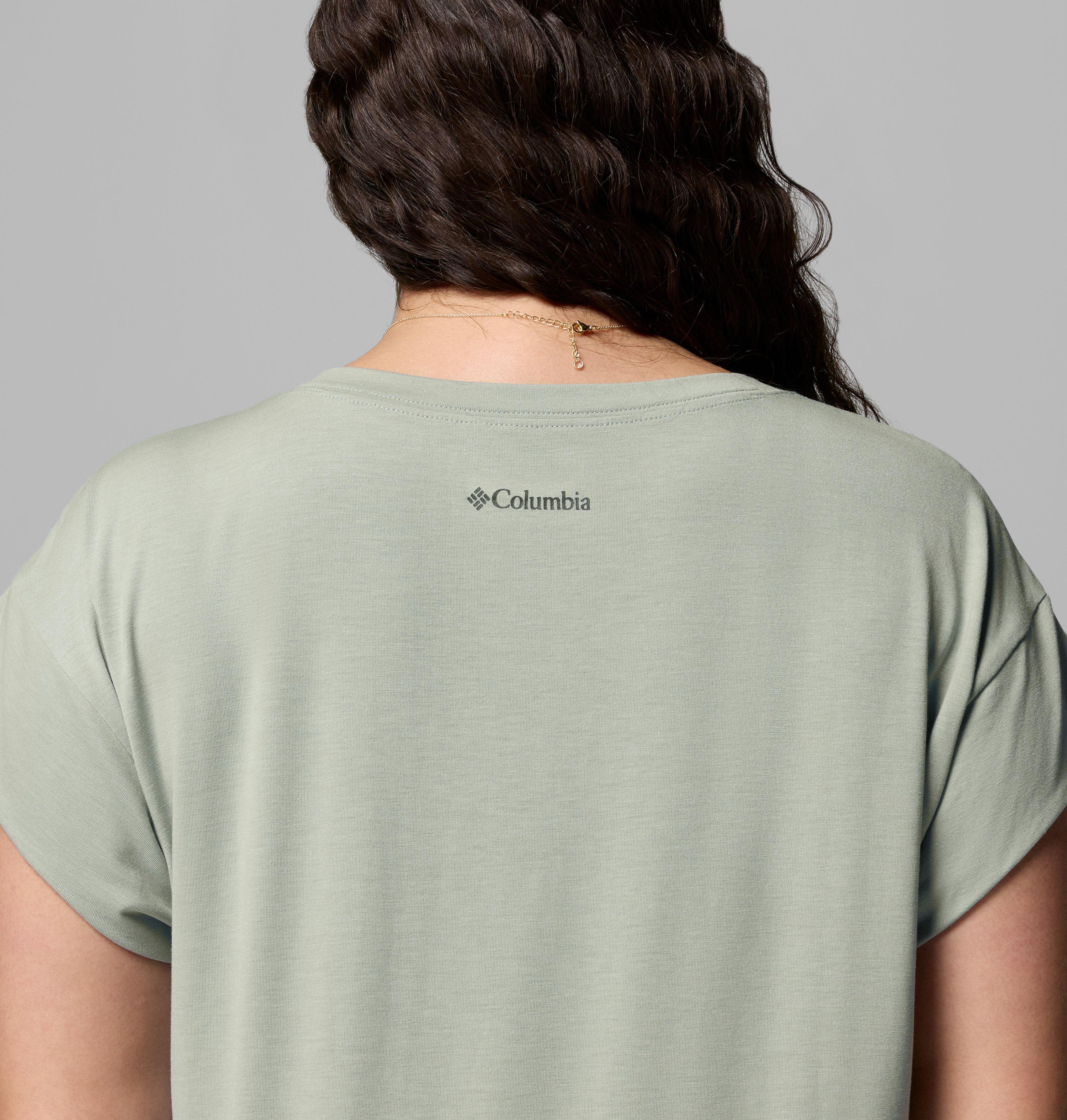 Women's Daniela Falls V-Neck Short Sleeve Tee - Plus Size 6
