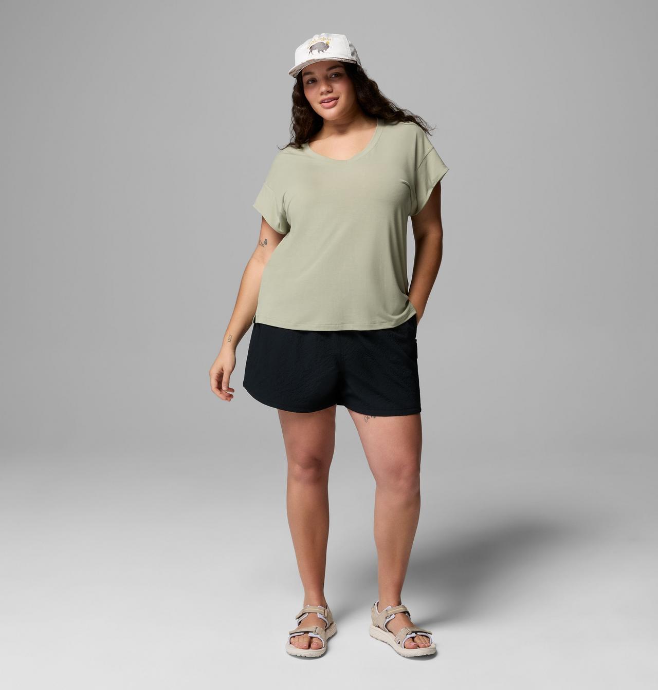Women's Daniela Falls V-Neck Short Sleeve Tee - Plus Size 2