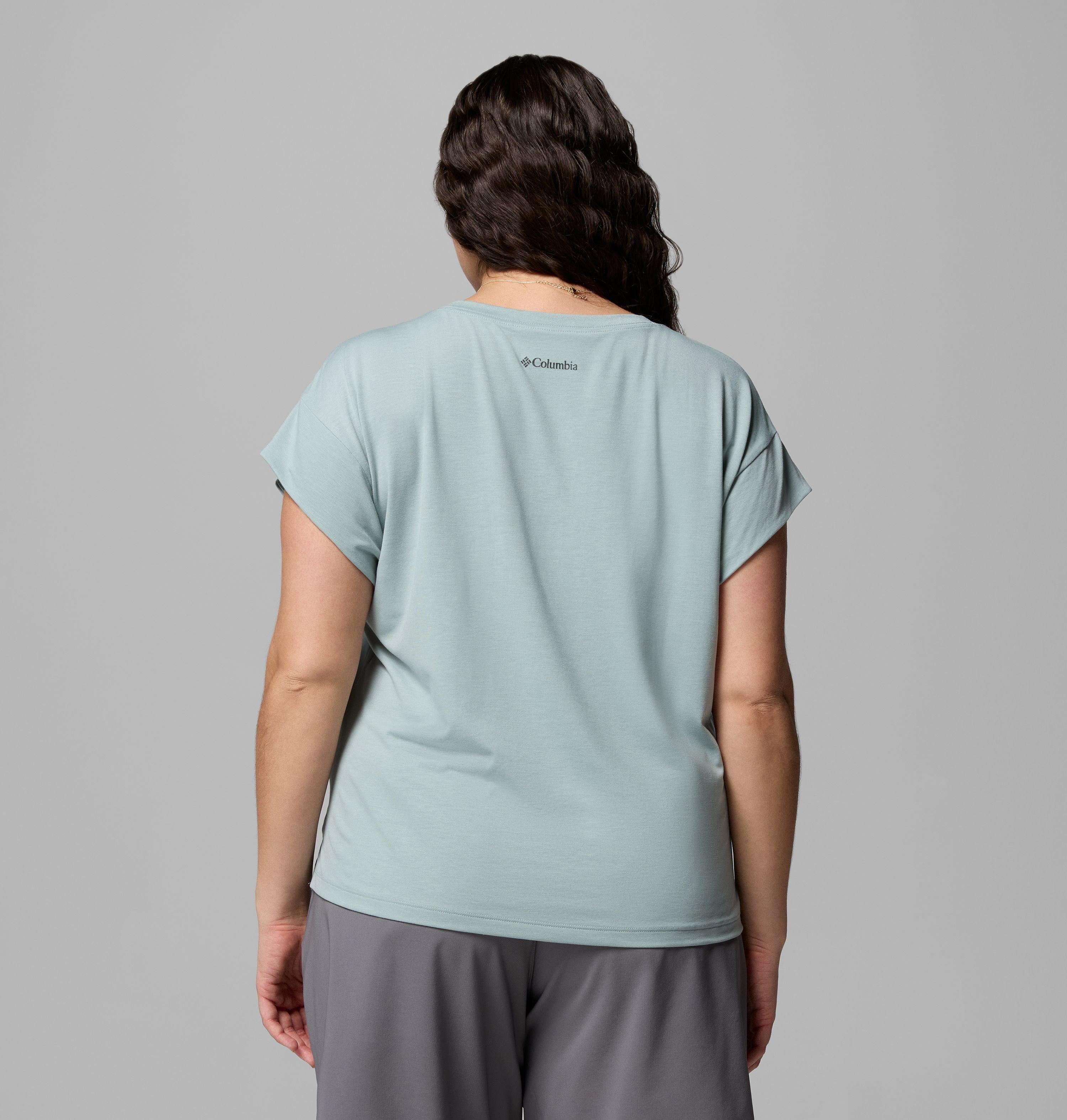 Women's Daniela Falls V-Neck Short Sleeve Tee - Plus Size | 461 | 2X 3
