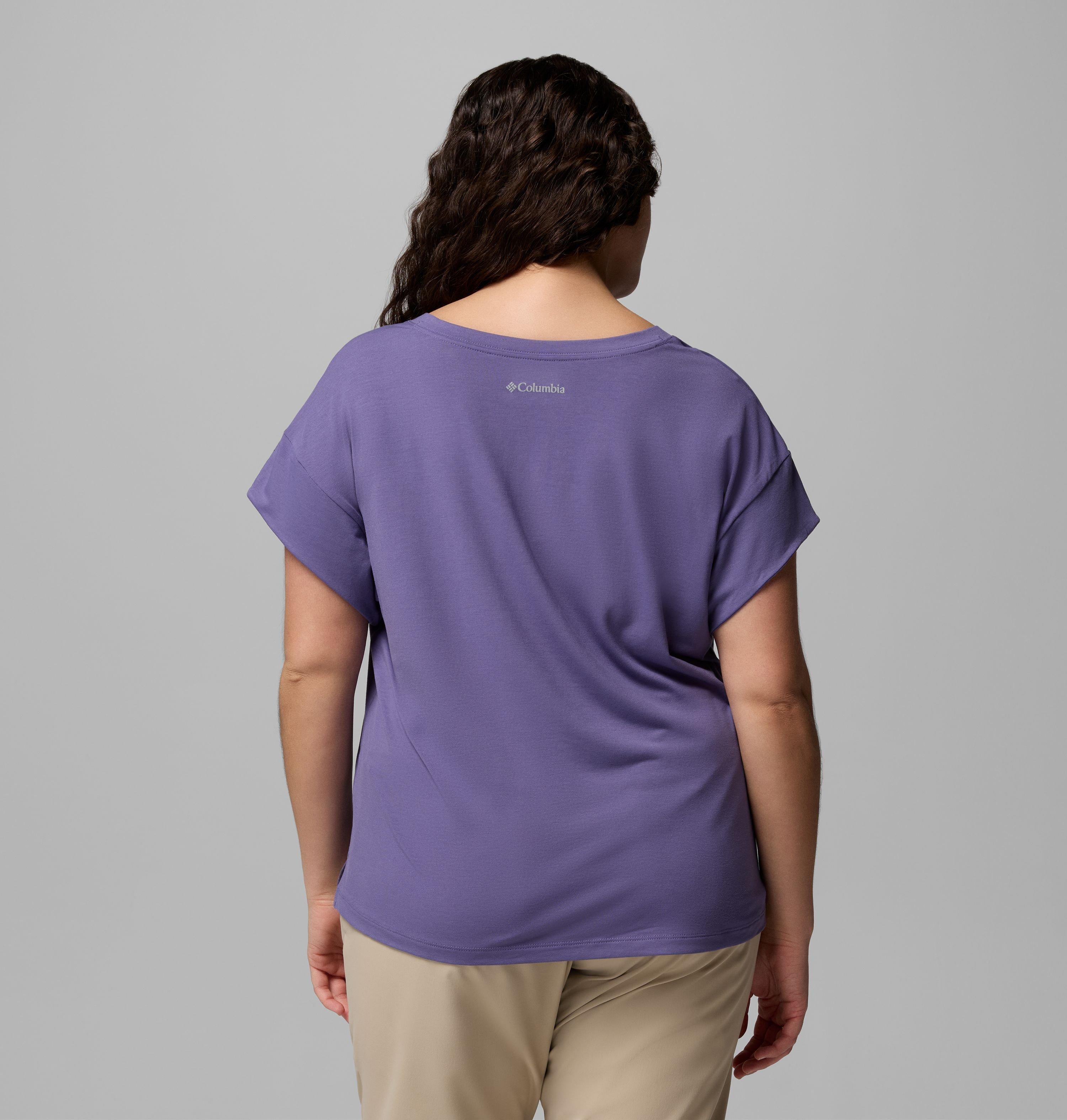 Women's Daniela Falls V-Neck Short Sleeve Tee - Plus Size | 525 | 2X 3