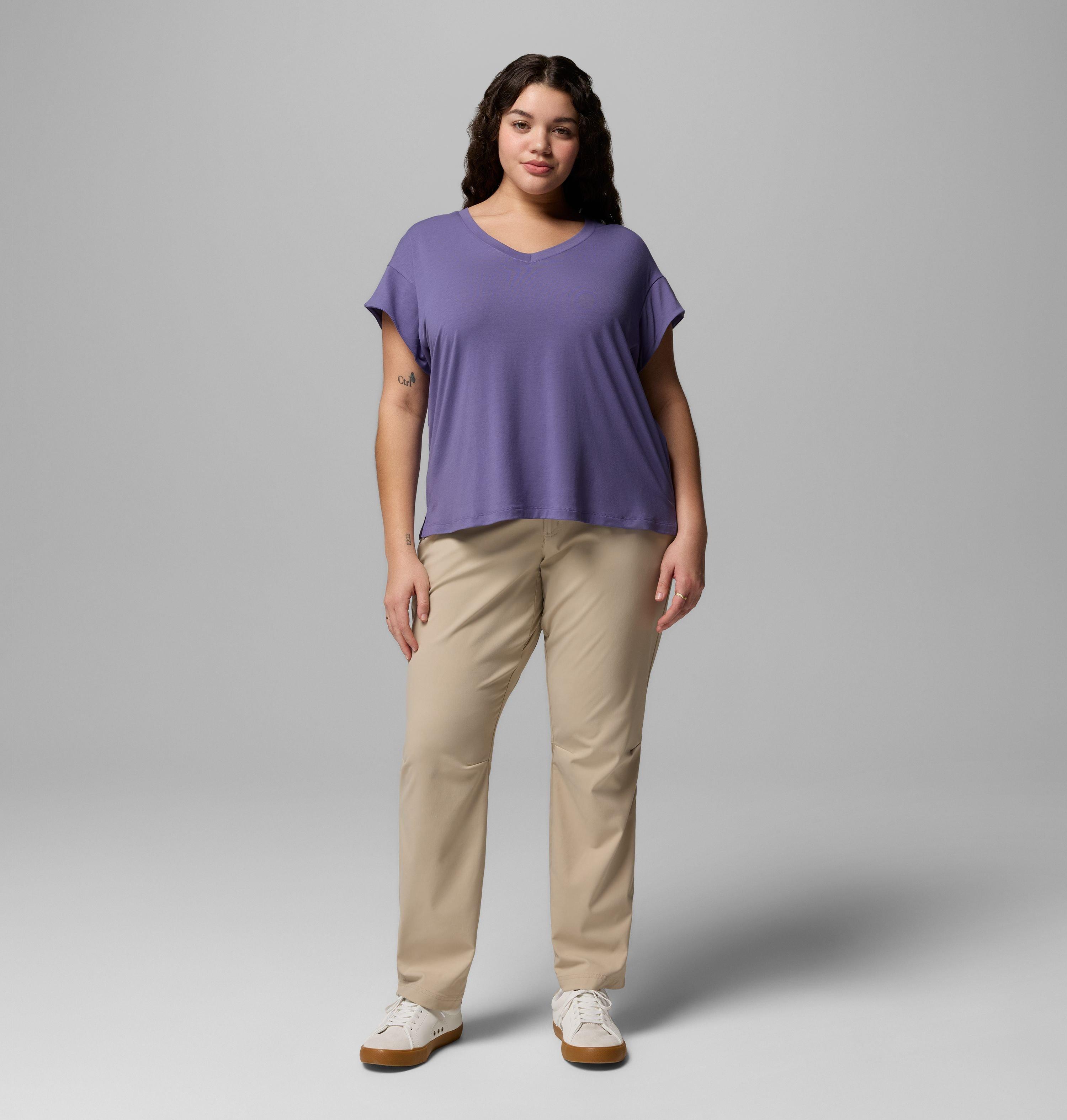 Women's Daniela Falls V-Neck Short Sleeve Tee - Plus Size | 525 | 2X 2