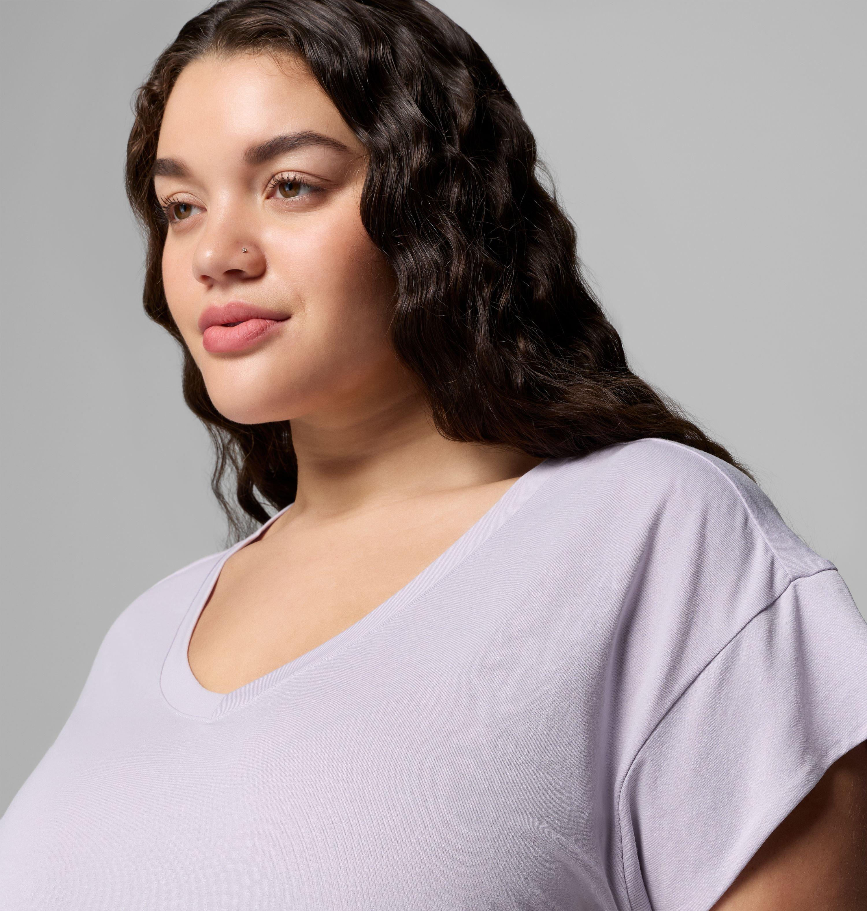 Women's Daniela Falls V-Neck Short Sleeve Tee - Plus Size | 551 | 3X 5