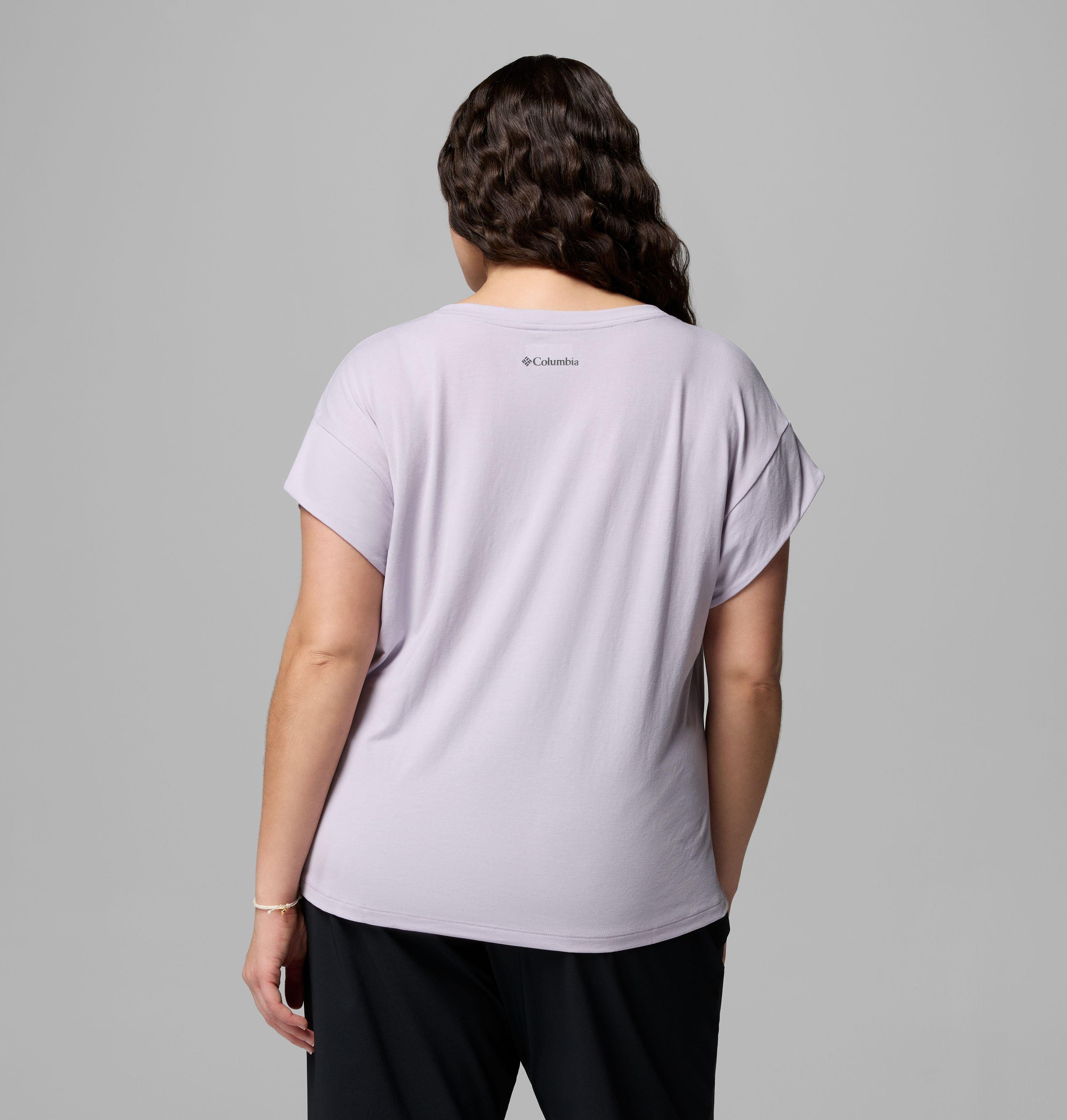 Women's Daniela Falls V-Neck Short Sleeve Tee - Plus Size | 551 | 3X 3