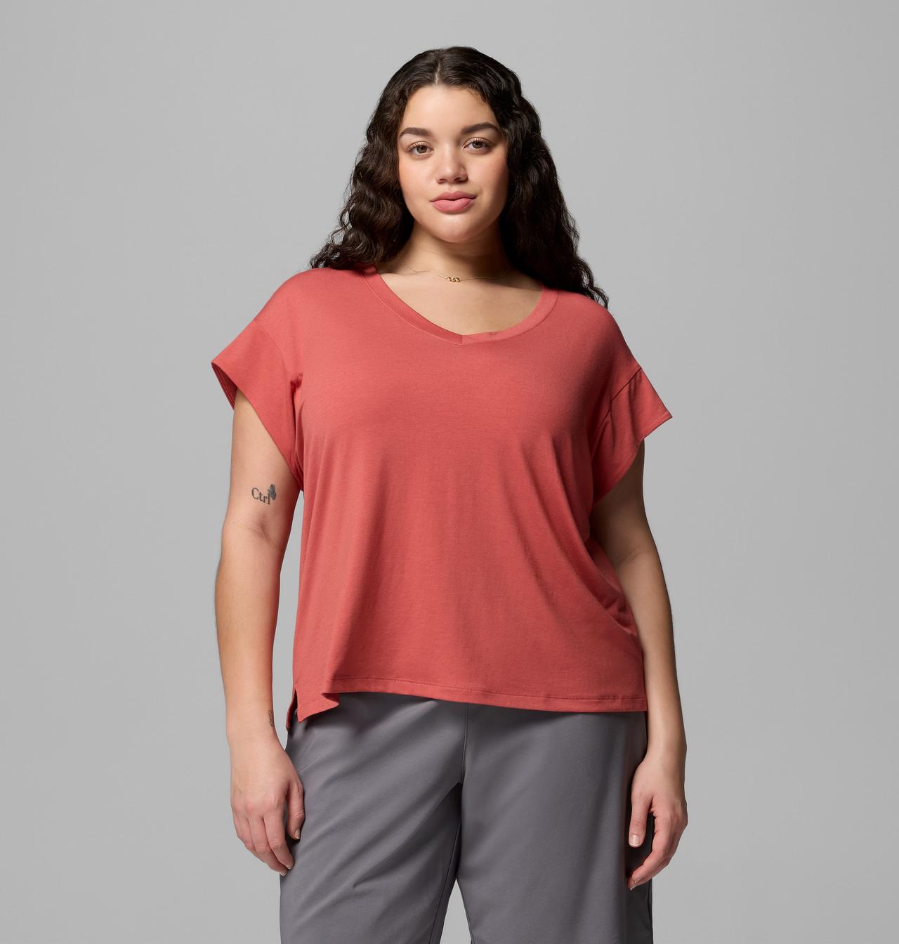 Daniela Falls™ V-Neck SS Tee | 643 | 3X 1