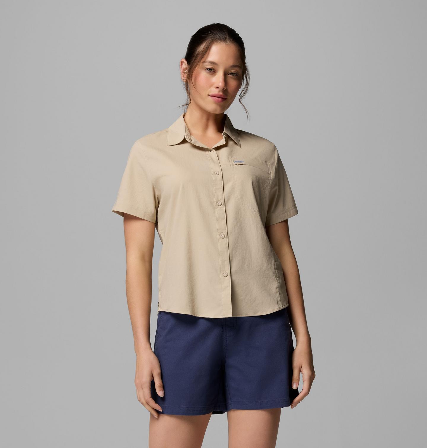 Женская рубашка Columbia Silver Ridge Utility II Short Sleeve, цвет: Серо-бежевый — фото 1