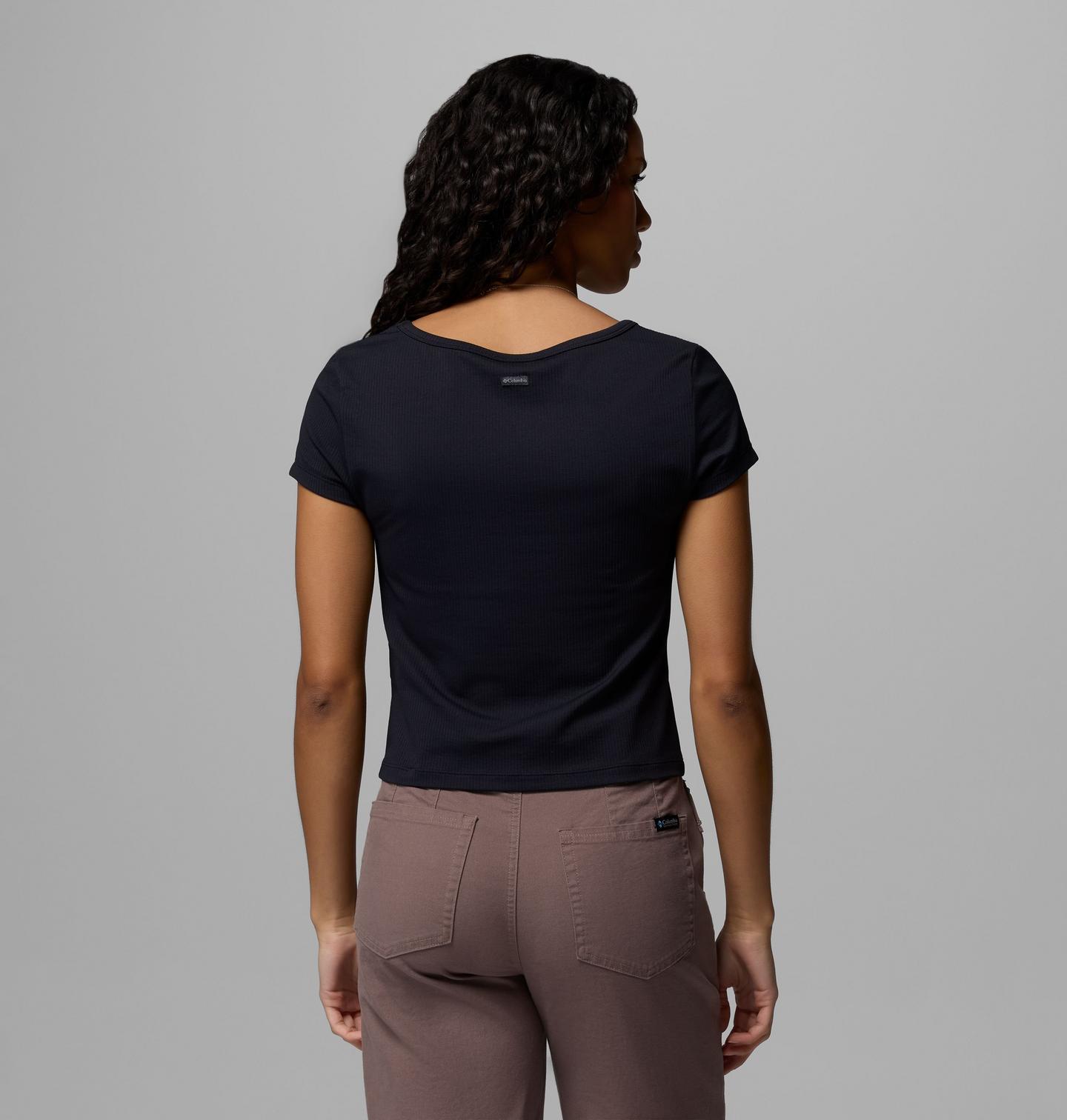 Женская футболка Columbia Pinetown Canyon Rib Short Sleeve, цвет: Чёрный — фото 3