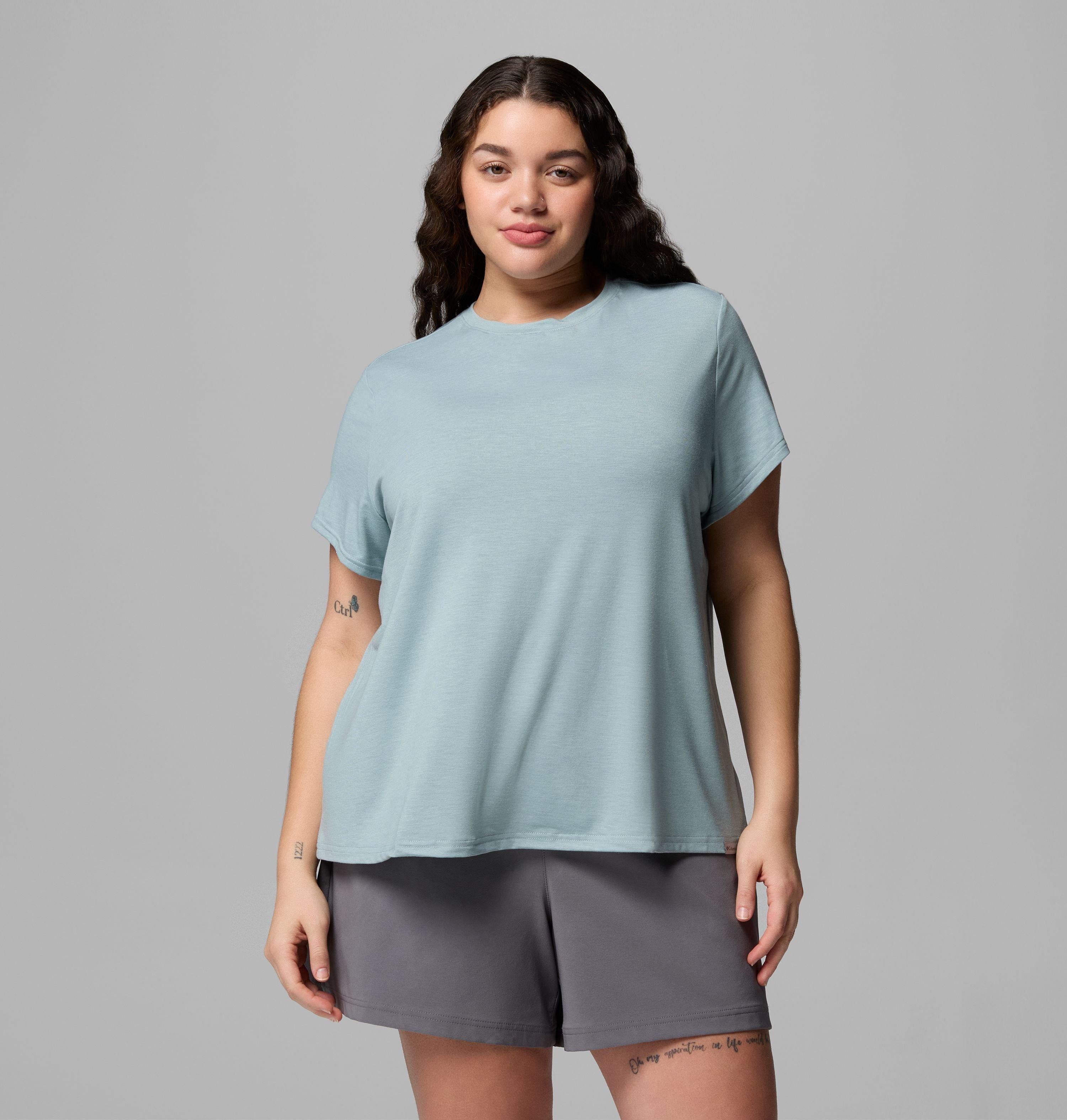 Columbia Women's CSC Soft Stretch Short Sleeve T-Shirt - Plus Size-