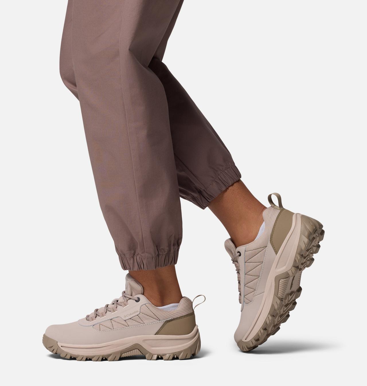 Women's Transverse™ Hike Low Shoe - Wide | 096 | 9 10