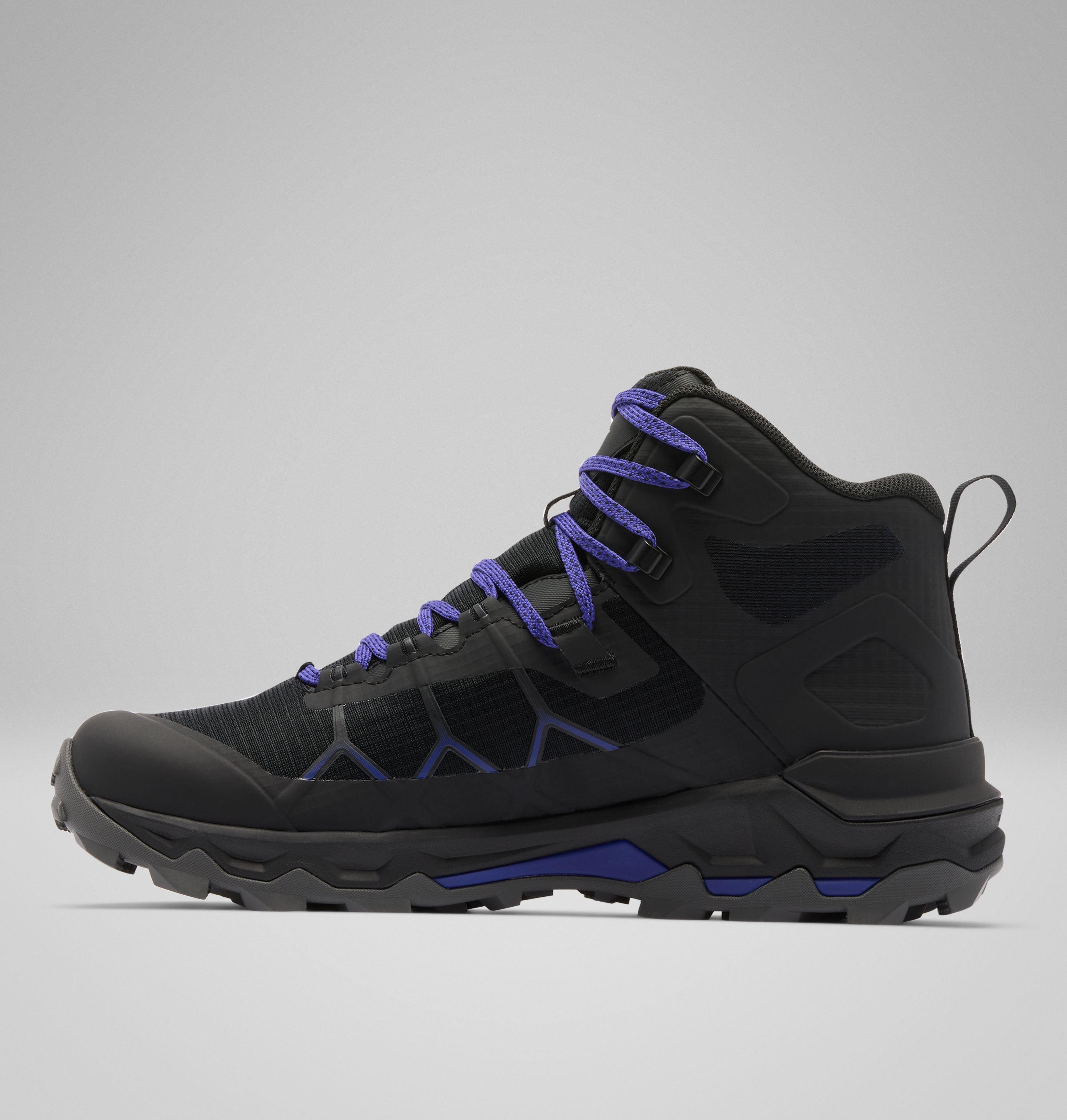 Women's Peakfreak Titanium OutDry Mid Shoe 6