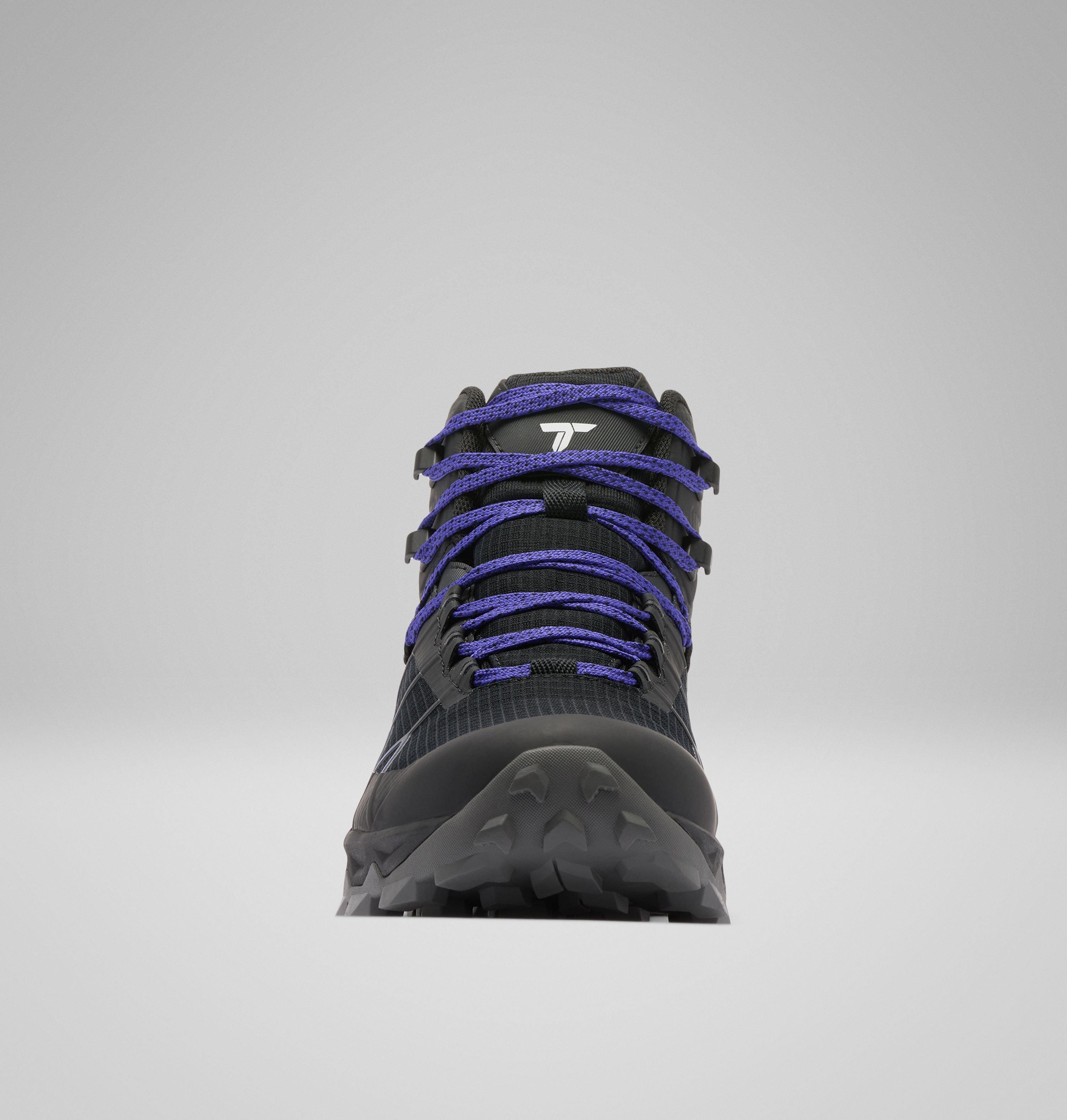 Women's Peakfreak Titanium OutDry Mid Shoe 8