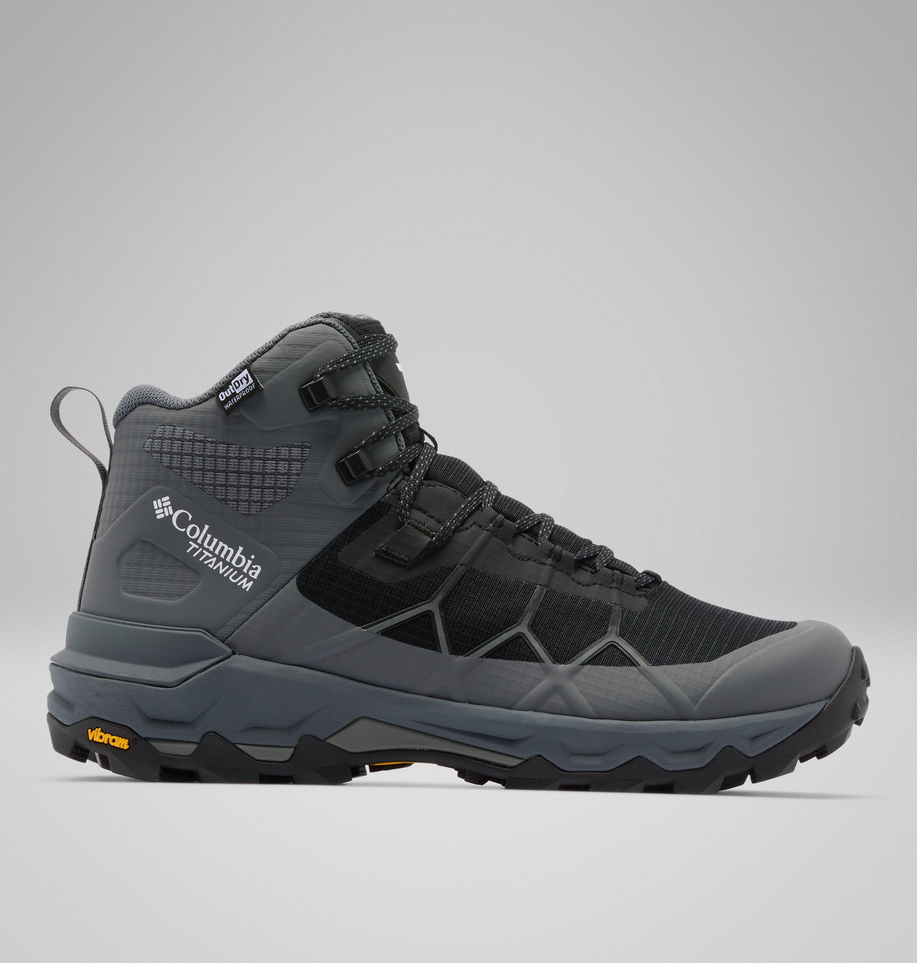 Women's Peakfreak Titanium OutDry Mid Shoe - Wide | 010 | 7 1