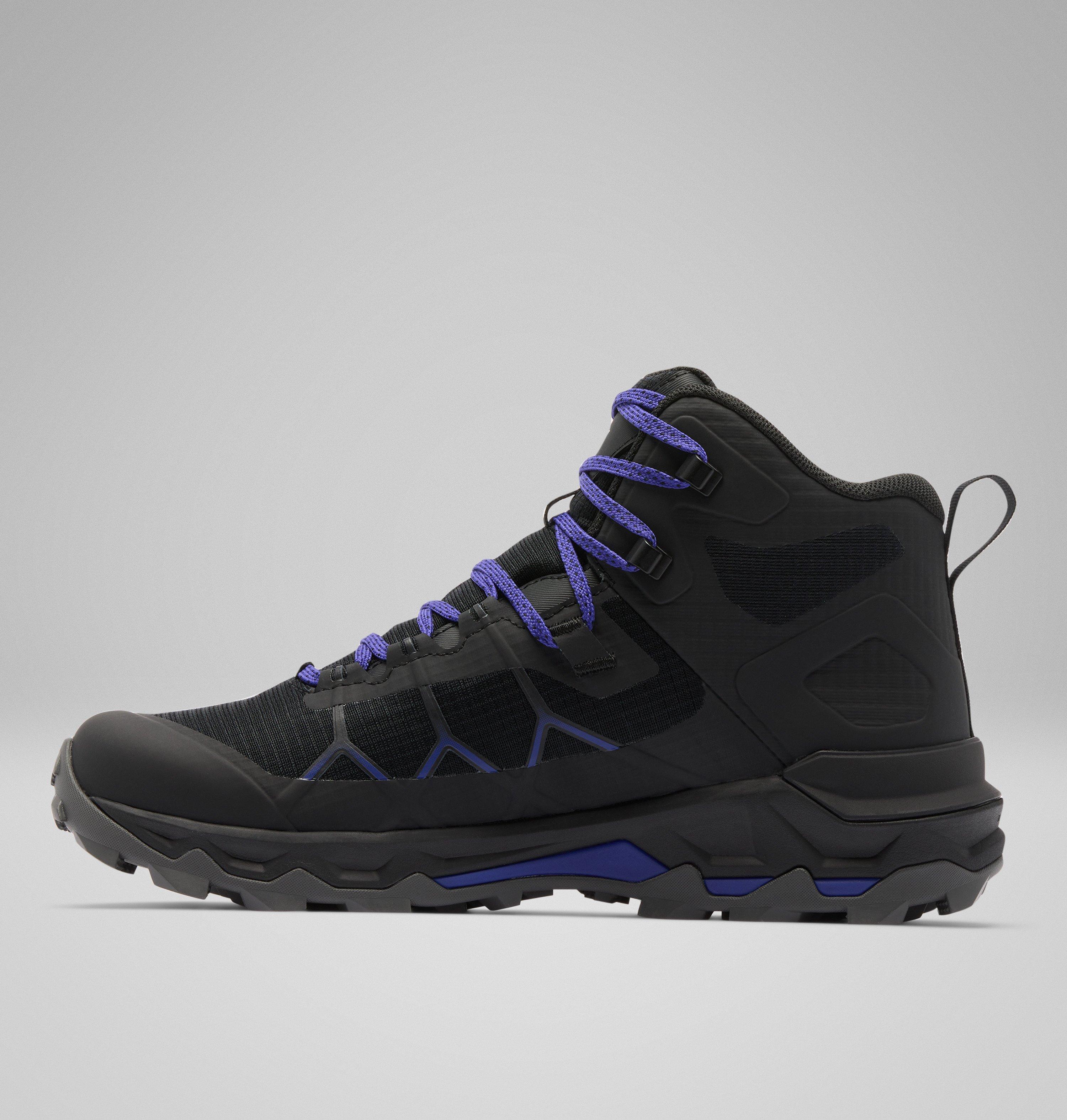 Women's Peakfreak Titanium OutDry Mid Shoe - Wide 6