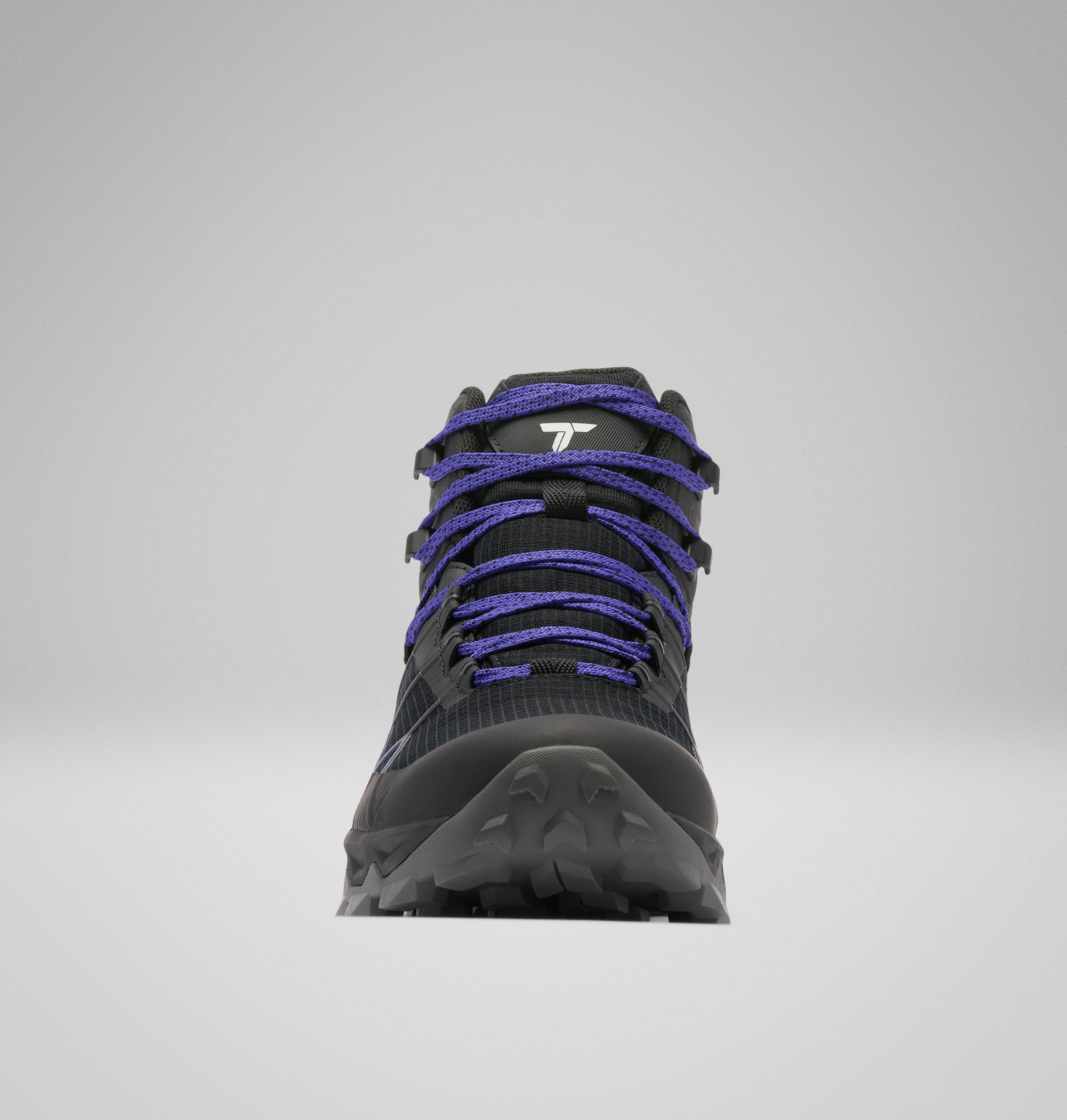 Women's Peakfreak Titanium OutDry Mid Shoe - Wide 8