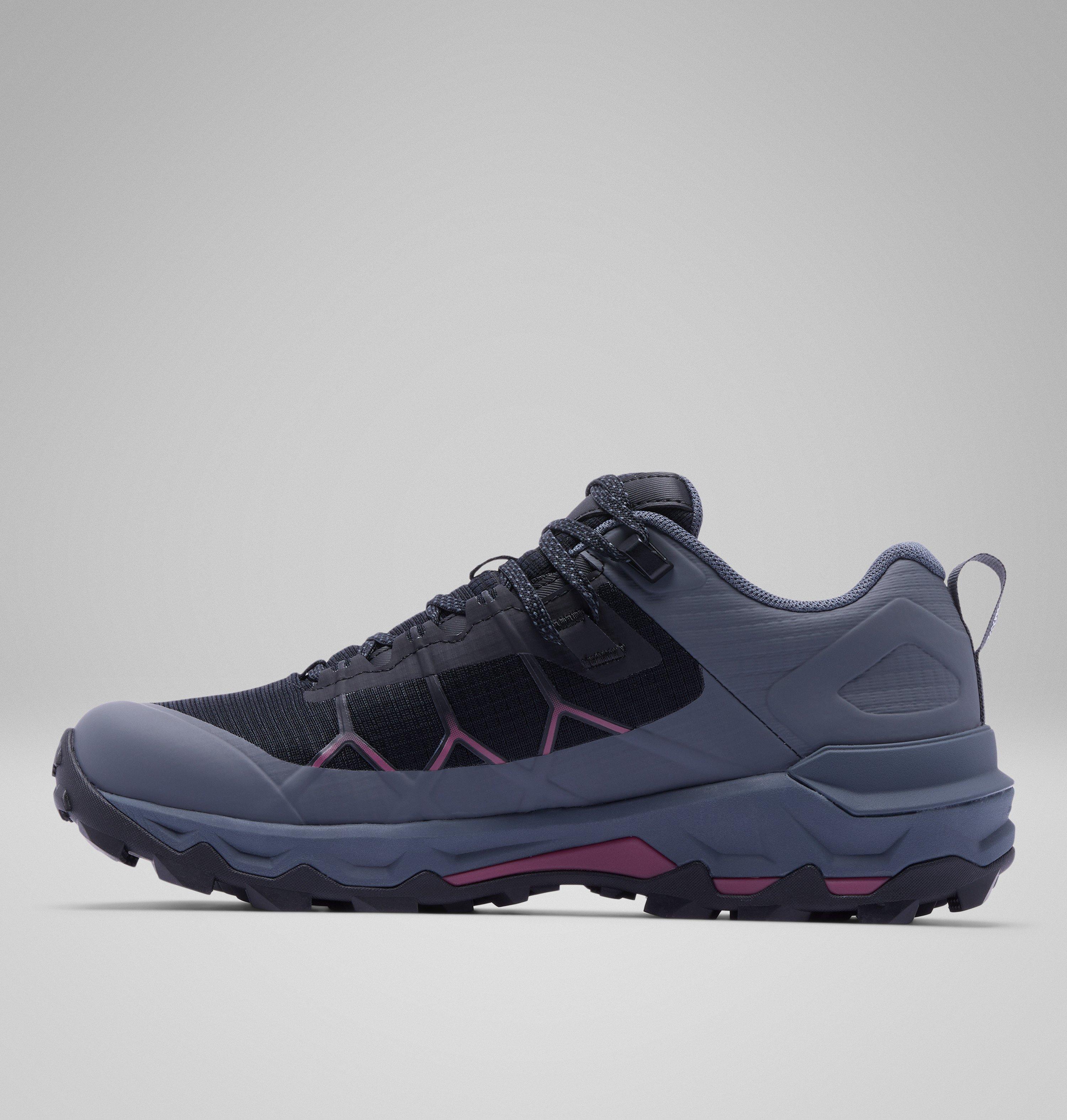 Women's Peakfreak Titanium OutDry Shoe - Wide 6