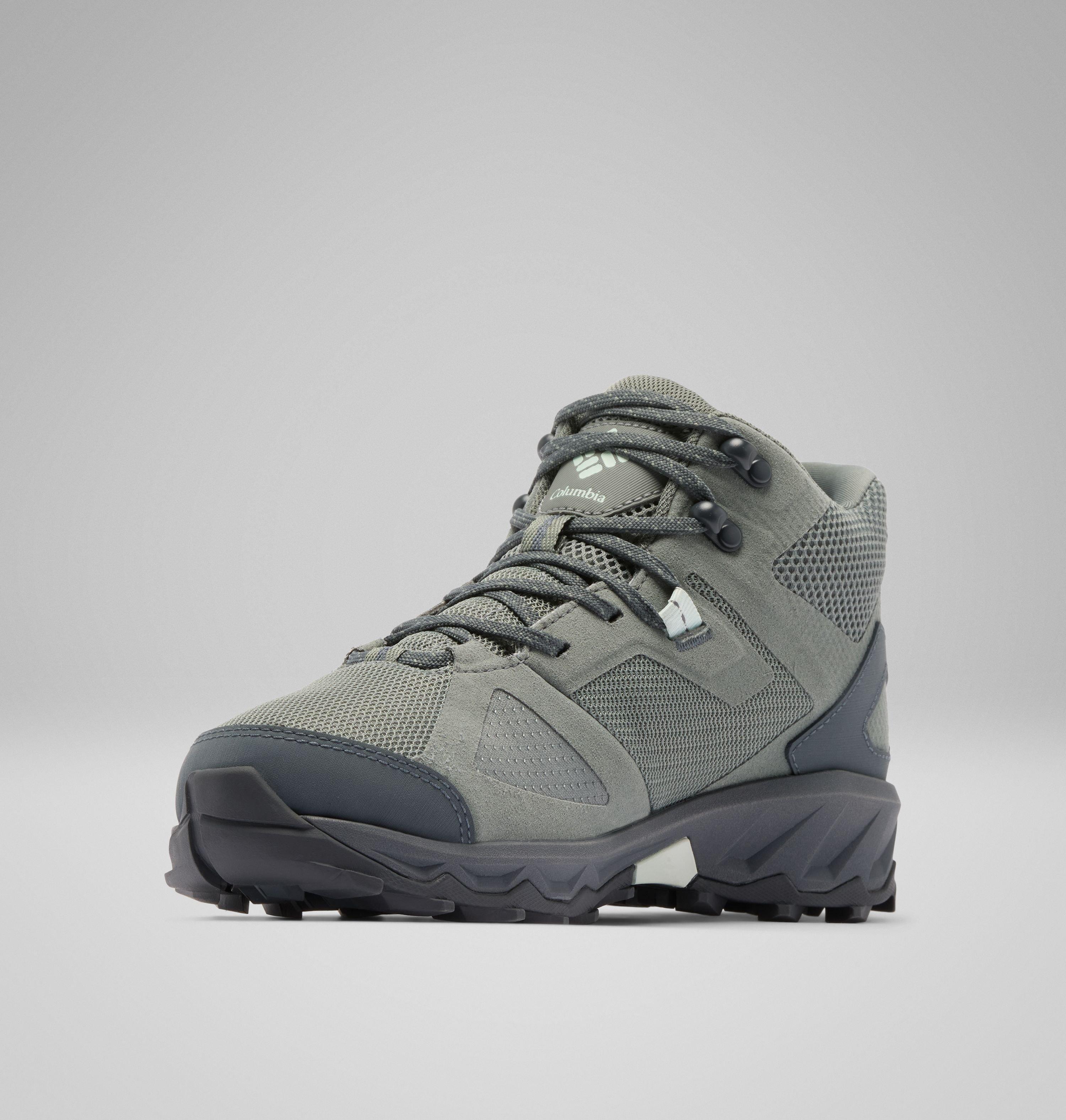 Women's Peakfreak Hera II OutDry Mid Shoe 7