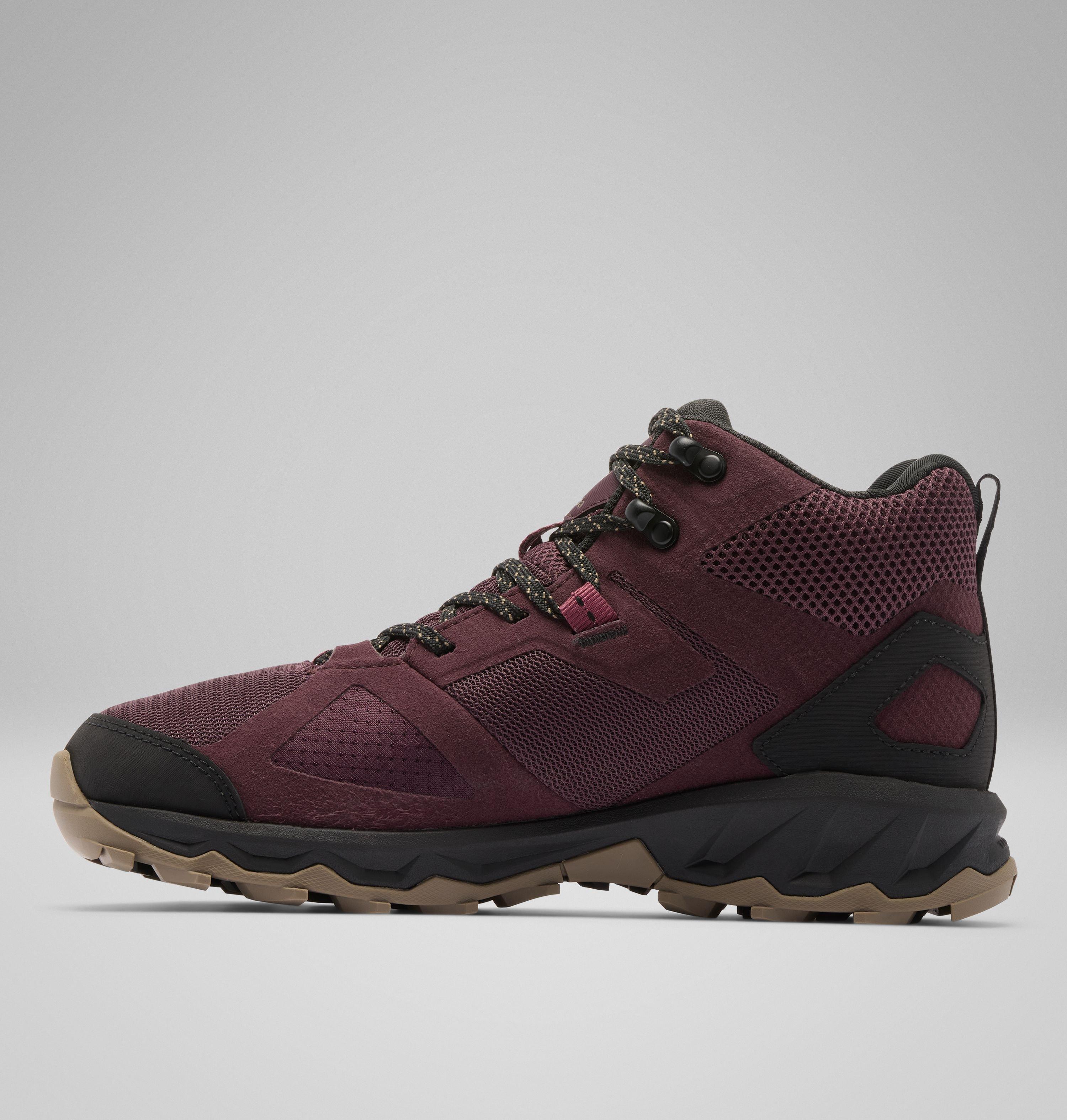 Women's Peakfreak Hera II OutDry Mid Shoe | 607 | 6.5 6