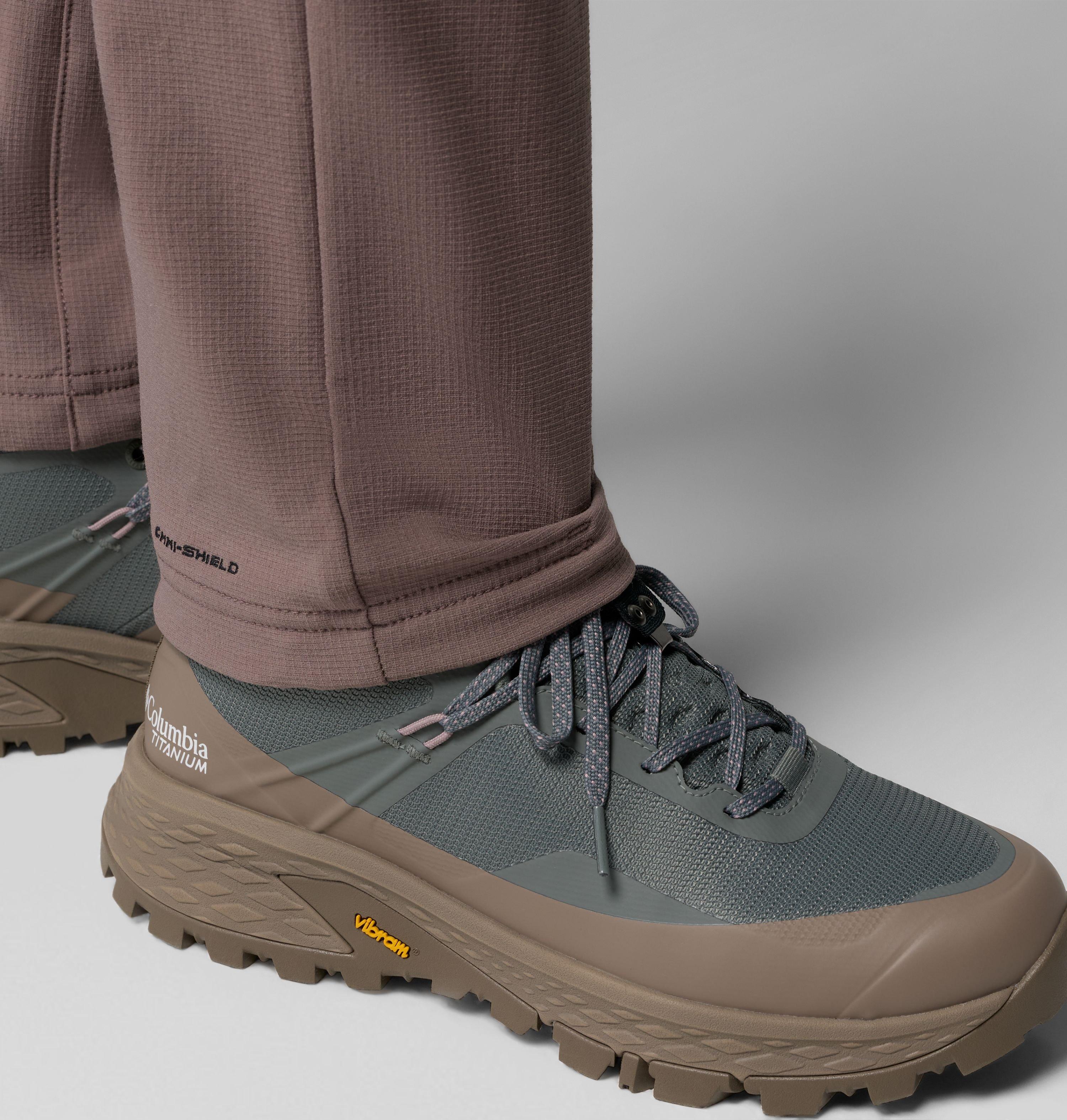 Women's Tennent Mountain Softshell Pants 10