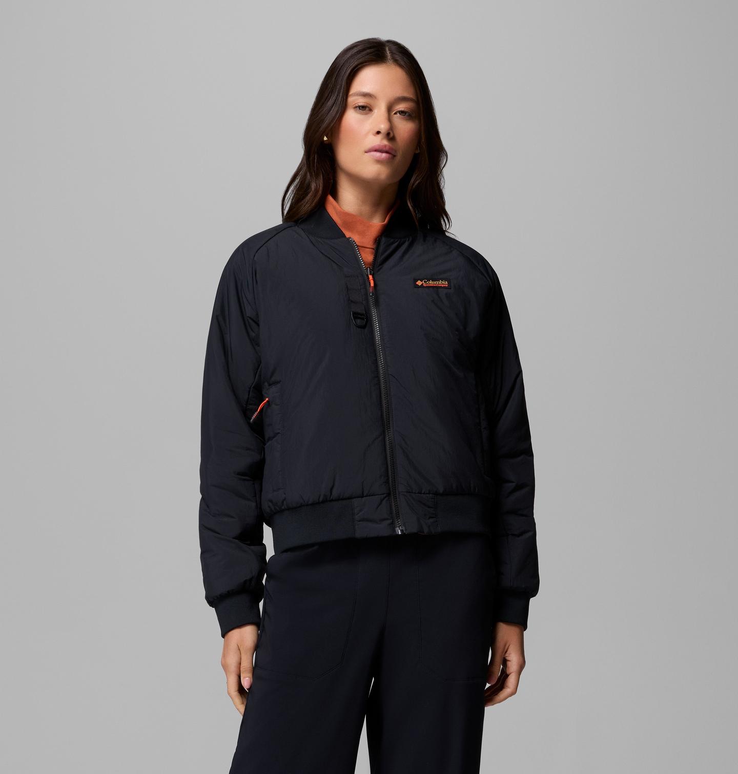 Женская куртка Columbia Sauvie Sky Bomber, цвет: Чёрный / Лиловый — фото 1
