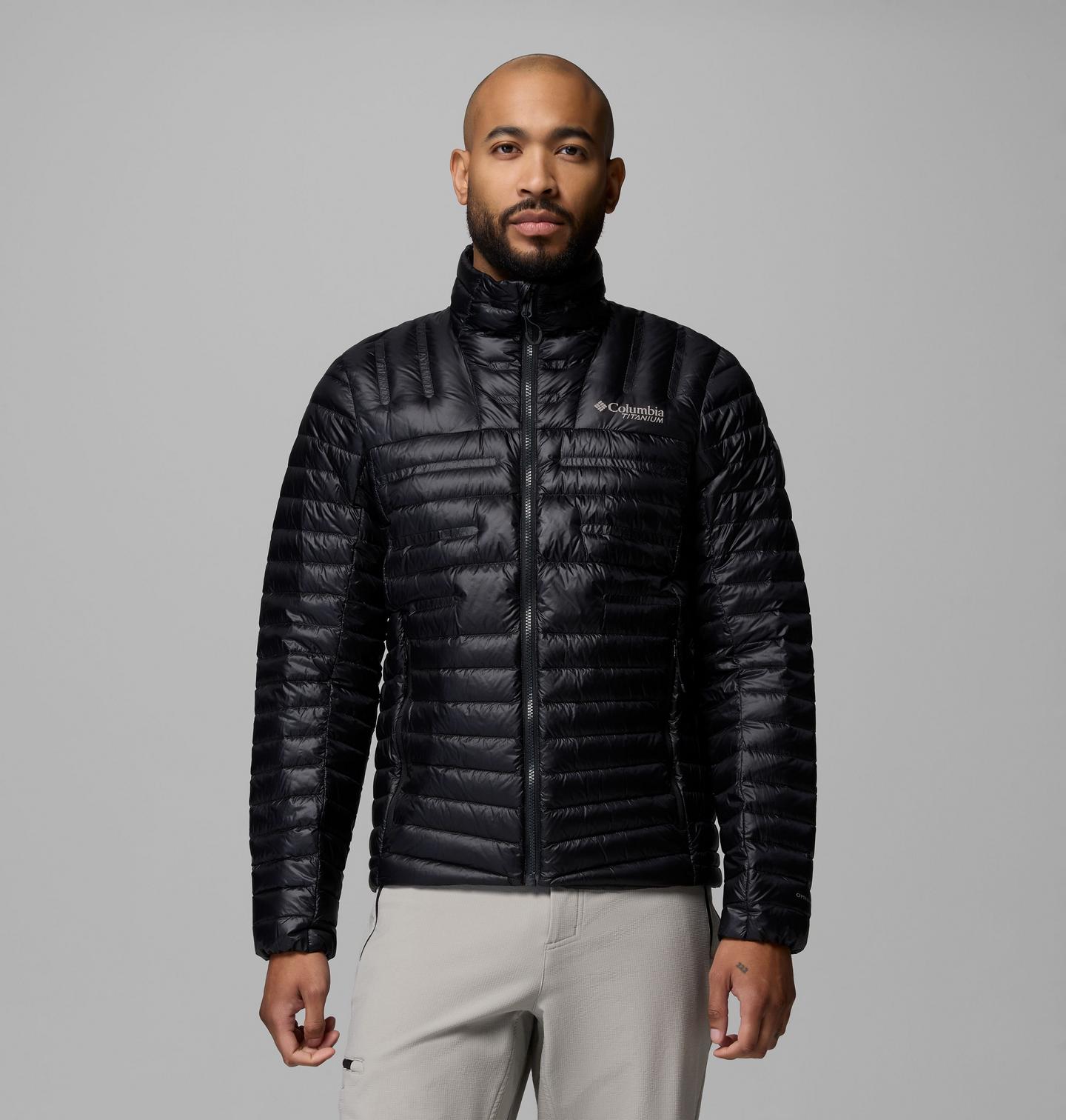 Мужская куртка Columbia Endevour Mountain Down Jacket, цвет: Чёрный — фото 1