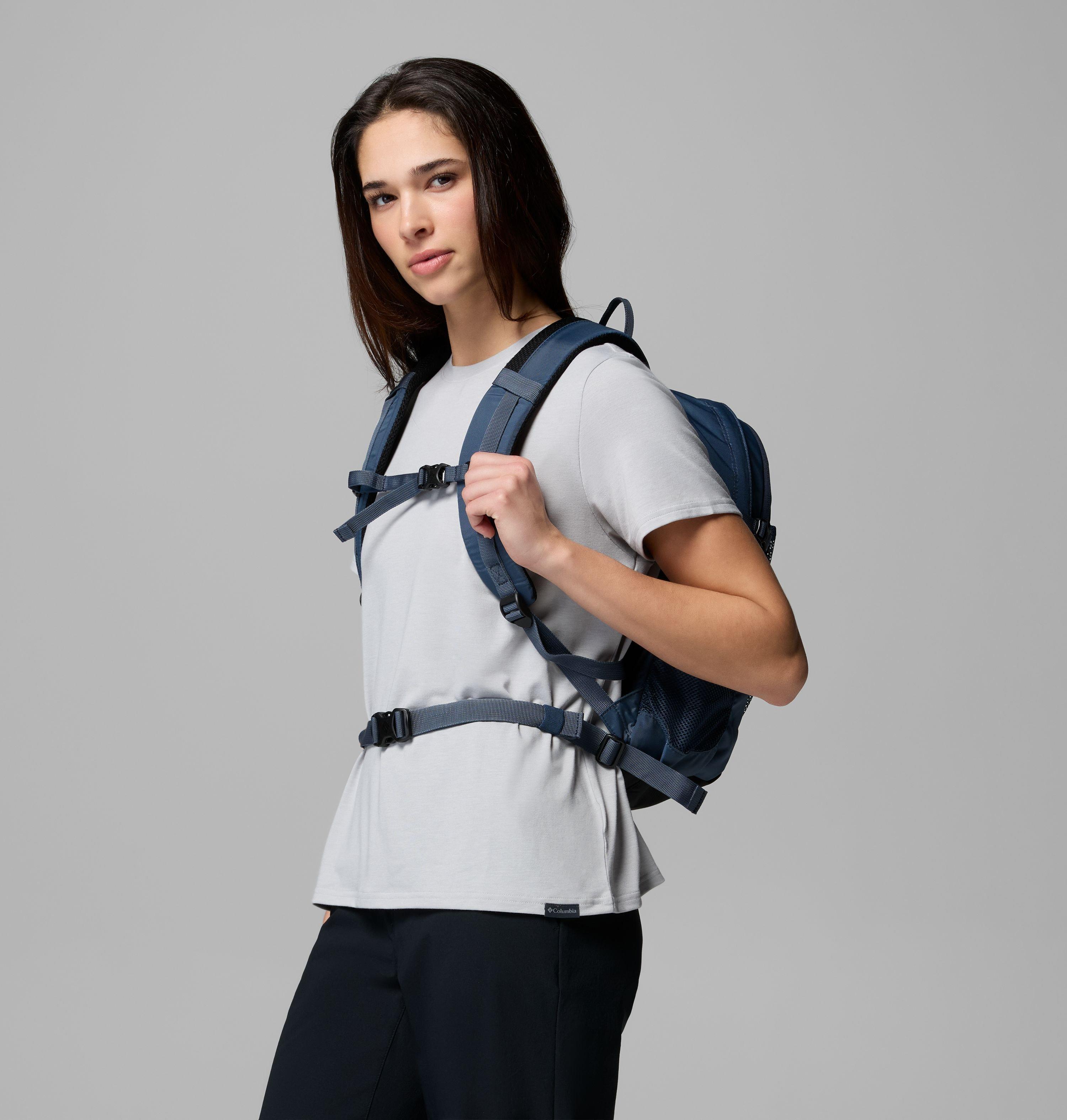 Castle Crest 20L Backpack | 466 | O/S 3