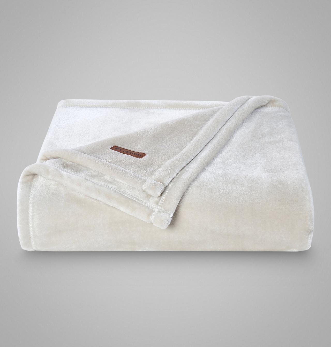 Columbia Plush Throw 1