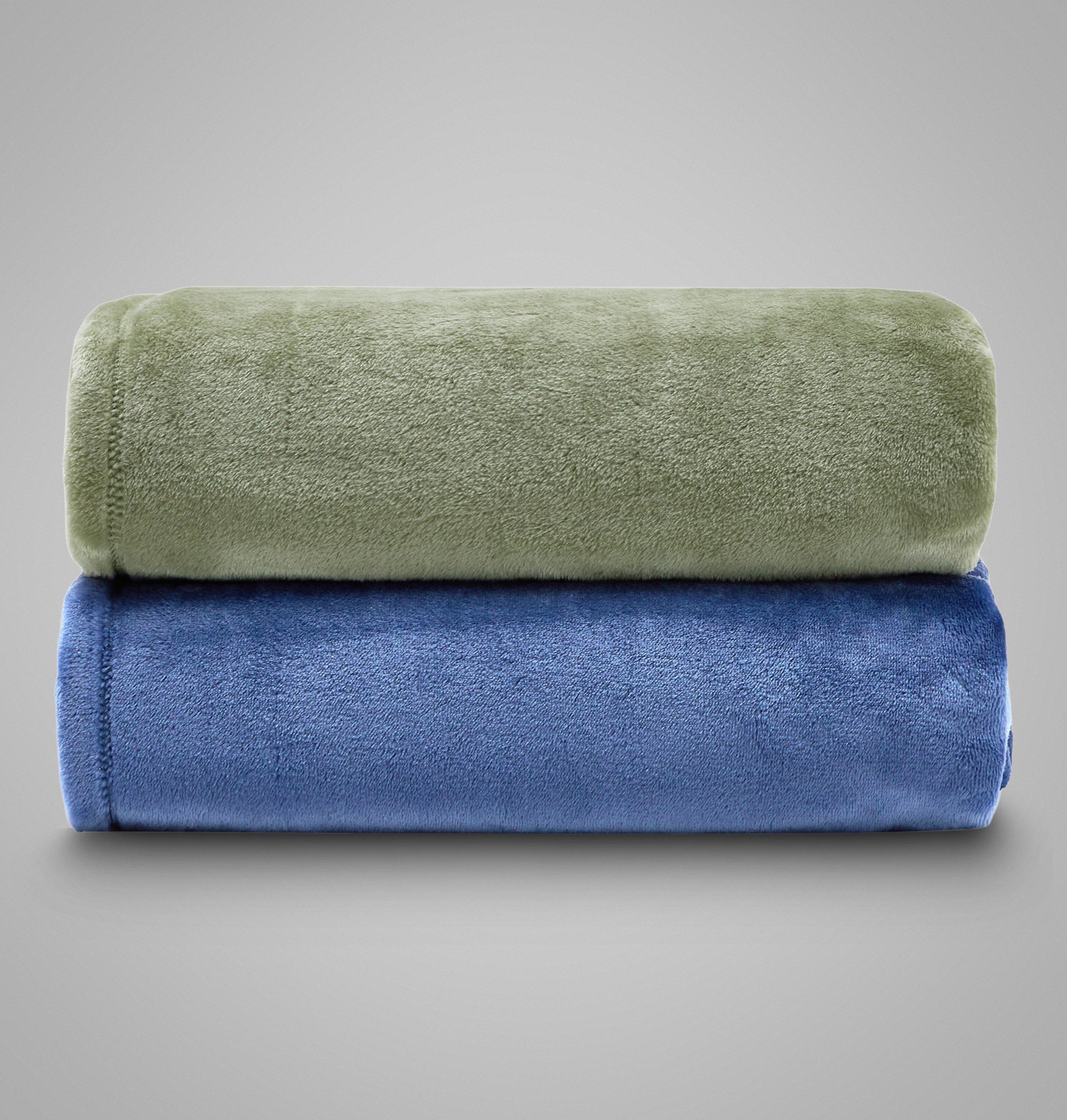 Columbia Plush Throw 5