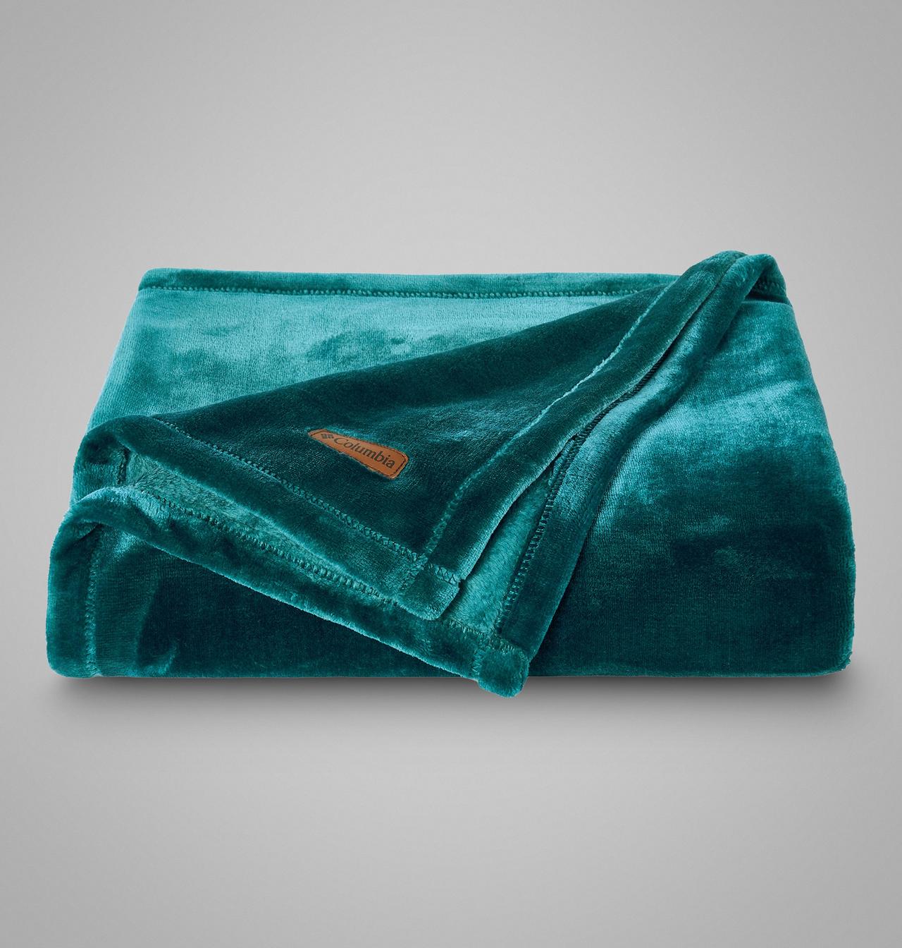 Columbia Plush Throw 1