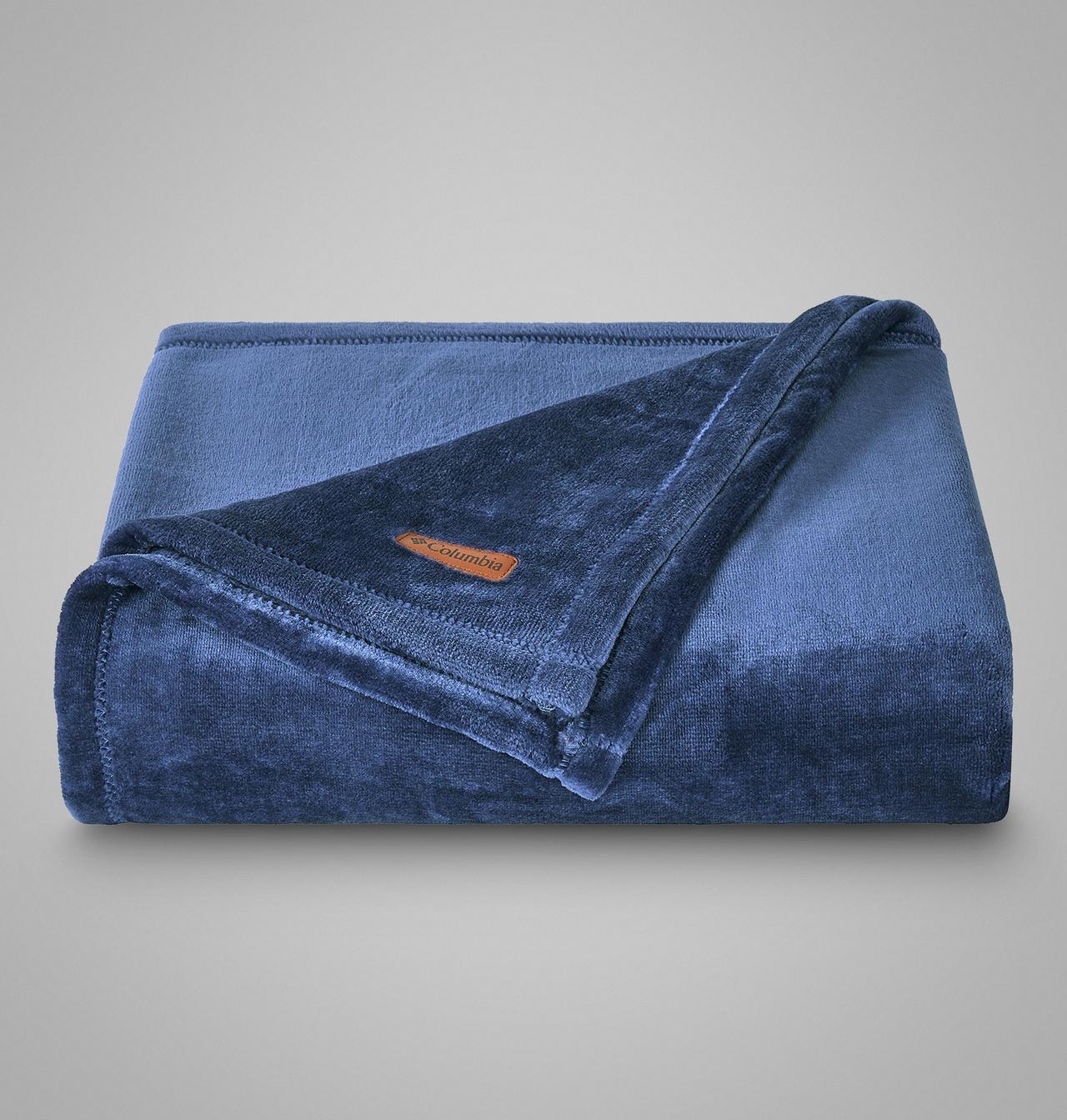 Columbia Plush Throw 1