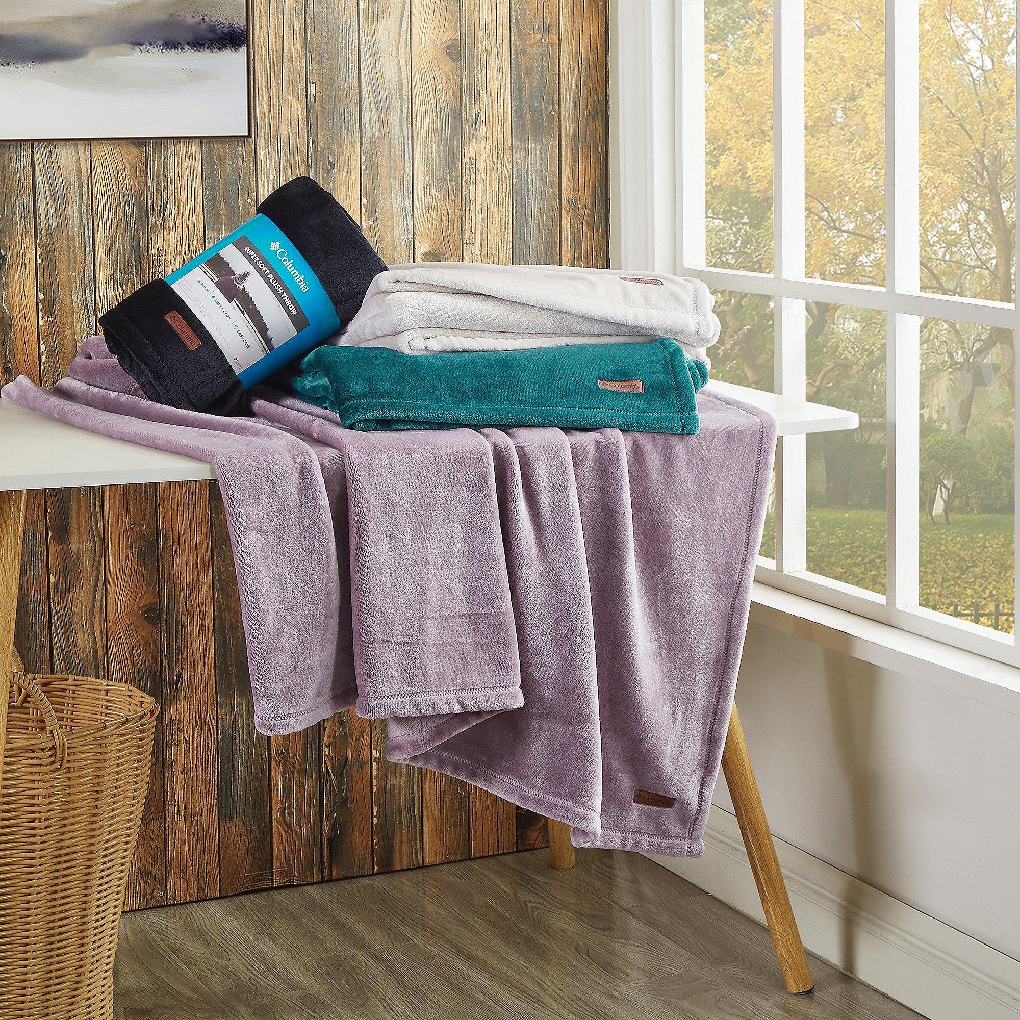 Columbia Plush Throw 5